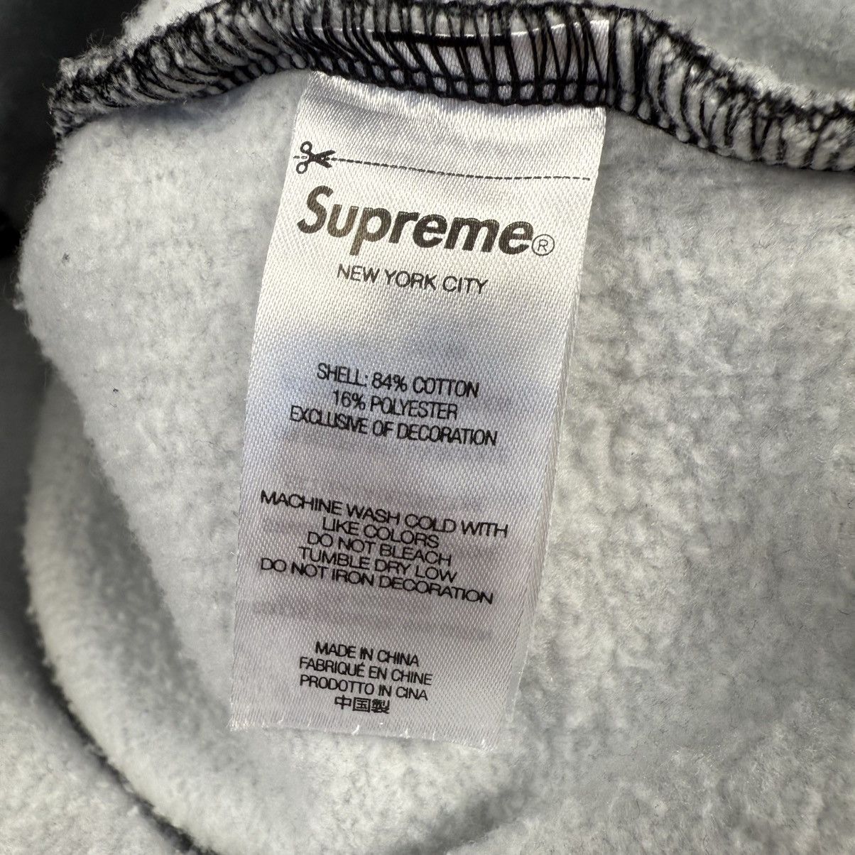 Supreme Supreme Skulls Big Logo ‘Black’ Zip Hoodie Size US S / EU 44-46 / 1 - 8 Thumbnail