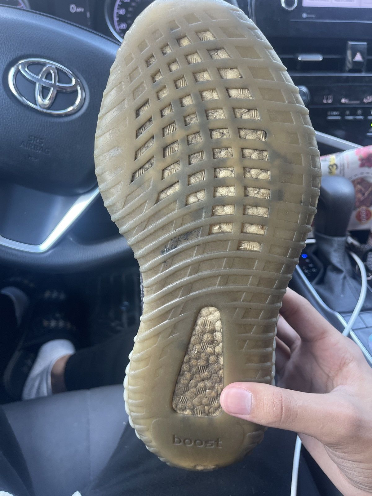 Adidas × Kanye West Yeezy 350 v2 Beluga 2.0 Size US 10 / EU 43 - 15 Thumbnail