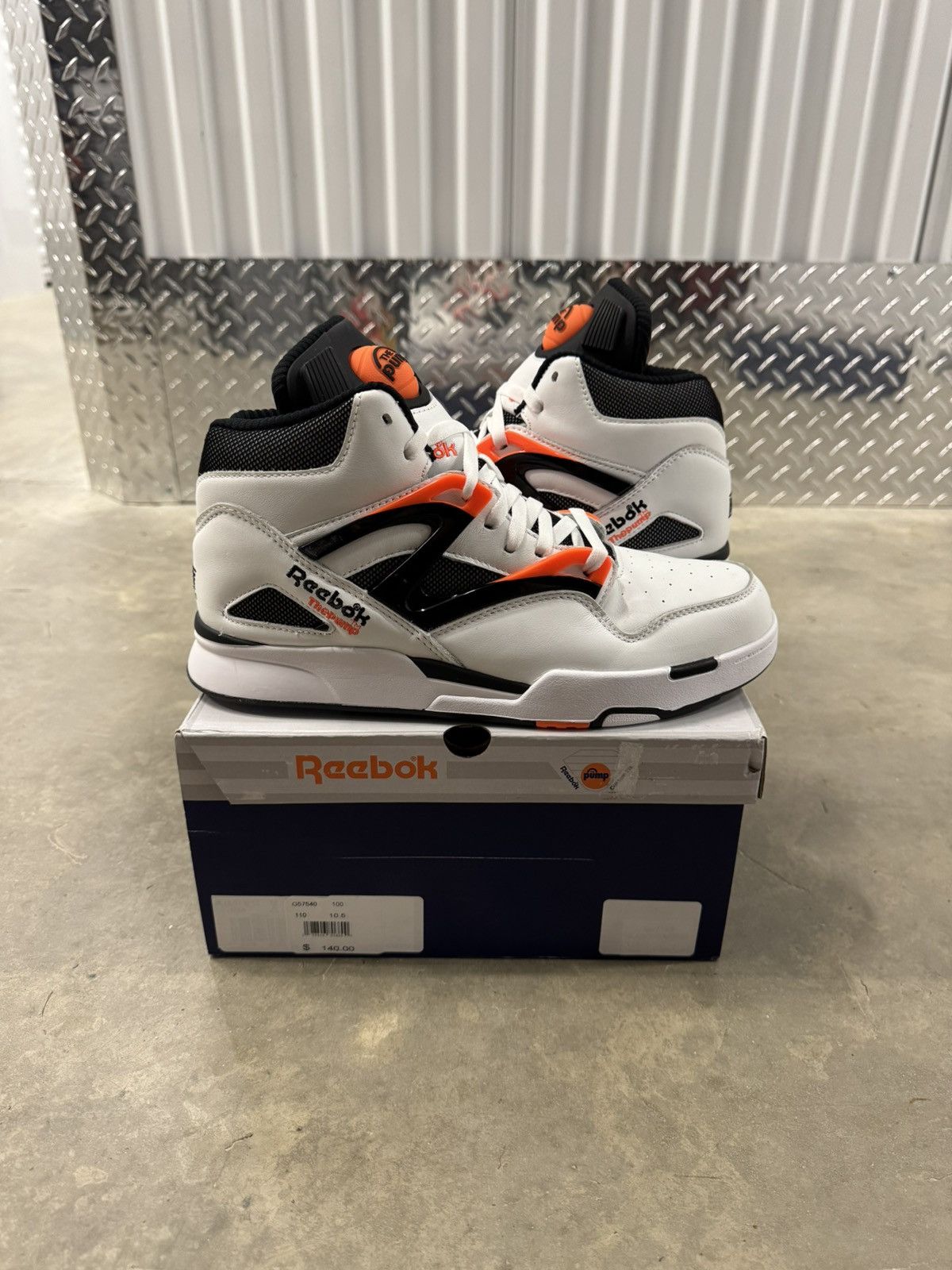 Reebok Reebok Pump Omni Zone II White Size 10.5 Size US 10.5 / EU 43-44 - 1 Thumbnail