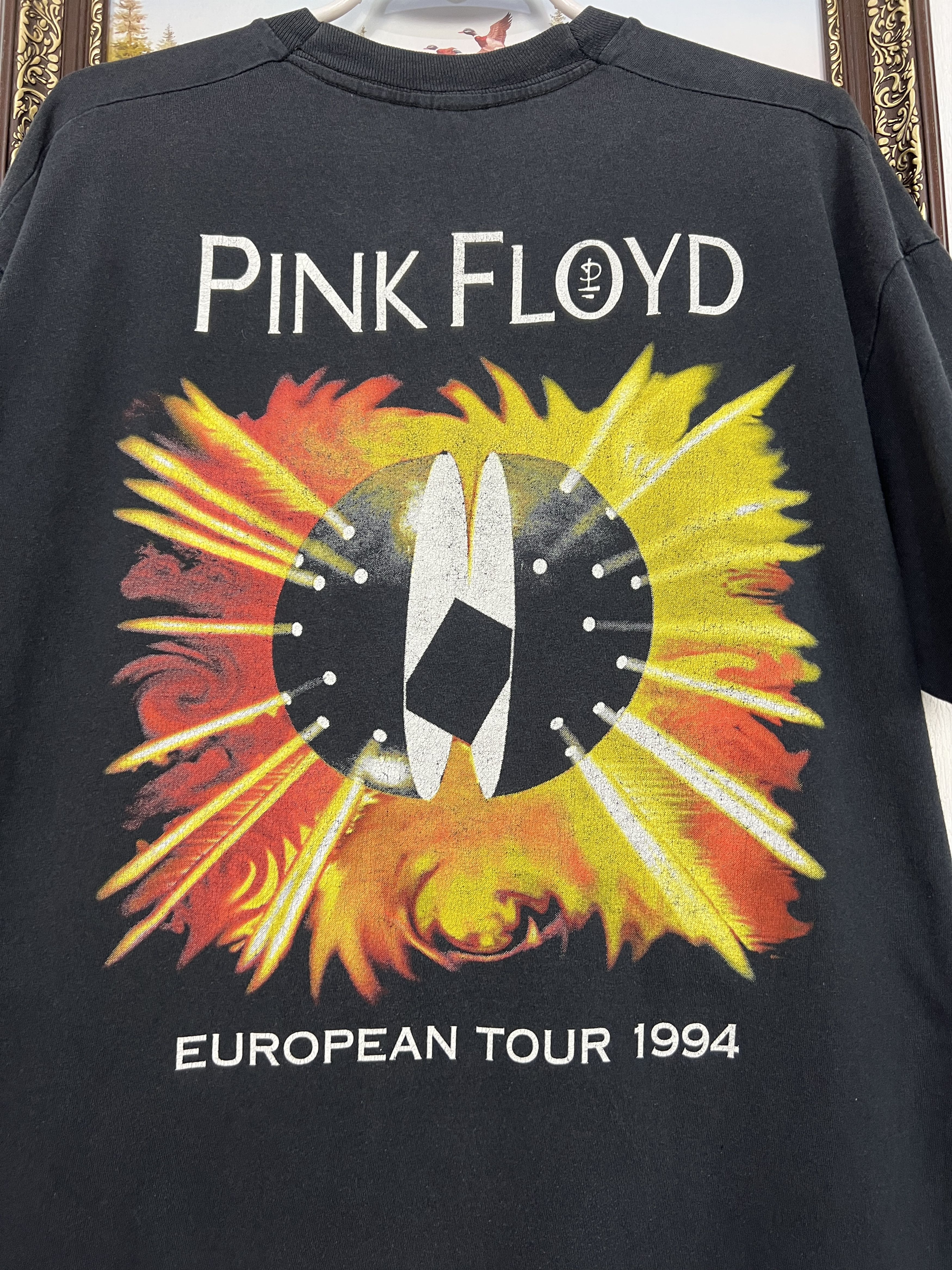 Vintage Vintage 90's 1994 Pink Floyd Over Print Band Shirt Tee Size US L / EU 52-54 / 3 - 11 Thumbnail