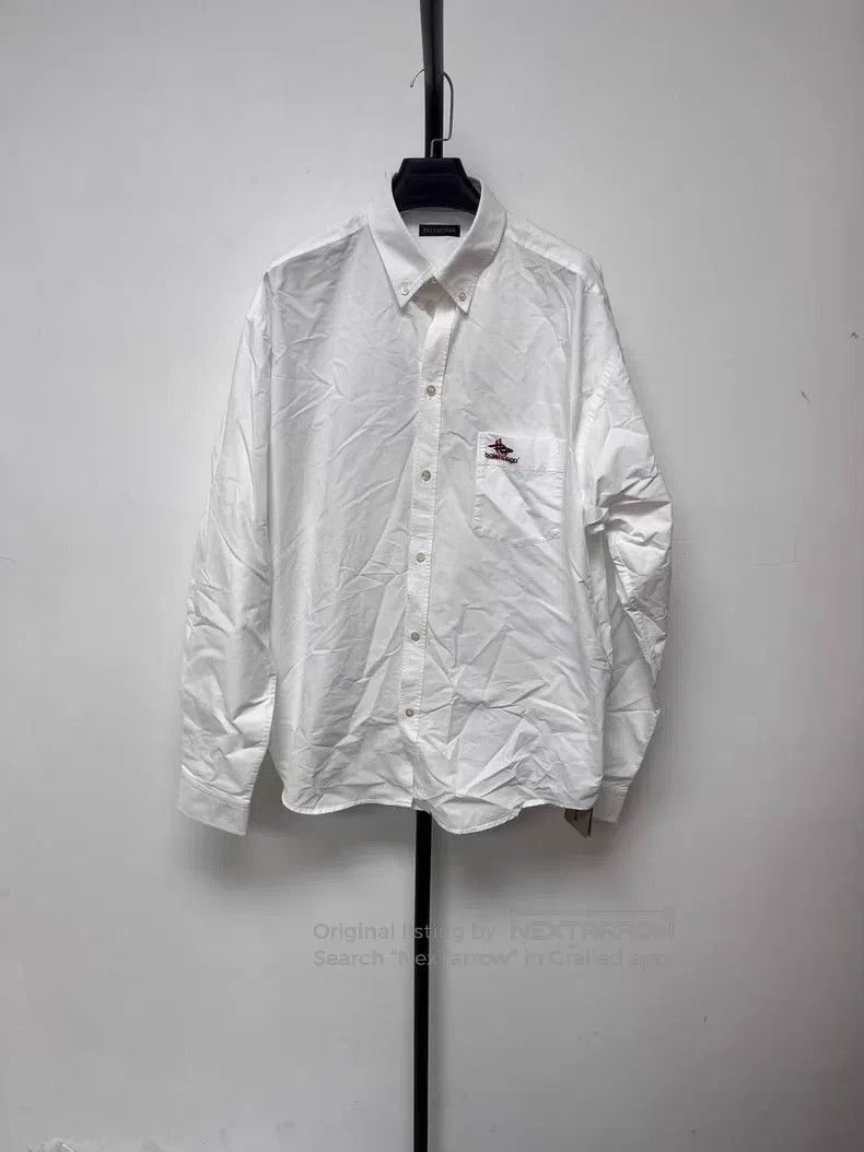 Balenciaga Balenciaga size 39 Letter Logo Pattern Pointed Collar Sing Size US L / EU 52-54 / 3 - 2 Thumbnail