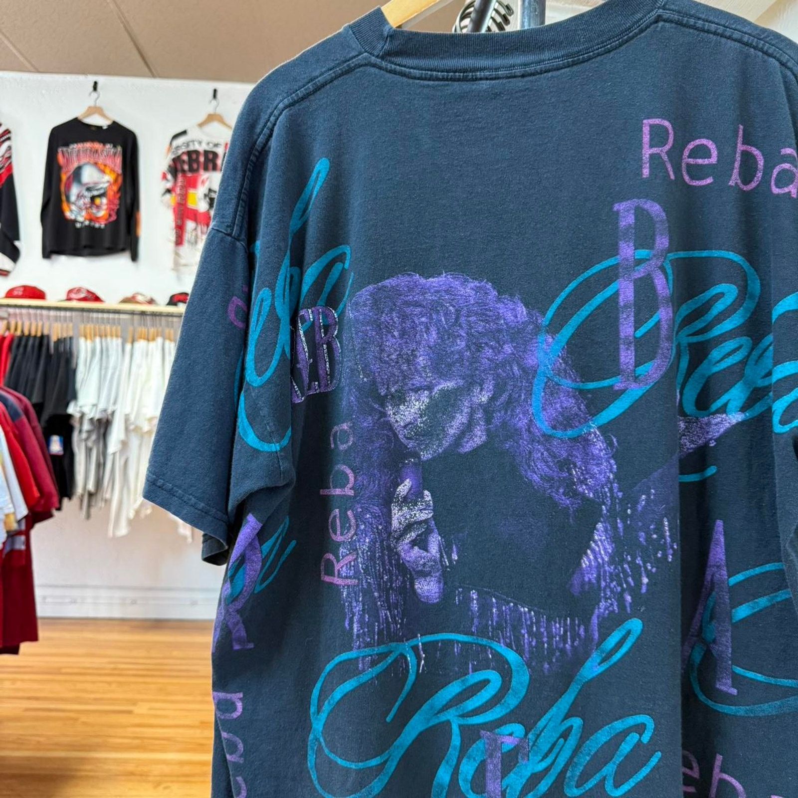 Band Tees × Vintage Vintage 90s Reba All Over Print Band Concert Country T-Shirt Size US XL / EU 56 / 4 - 2 Thumbnail