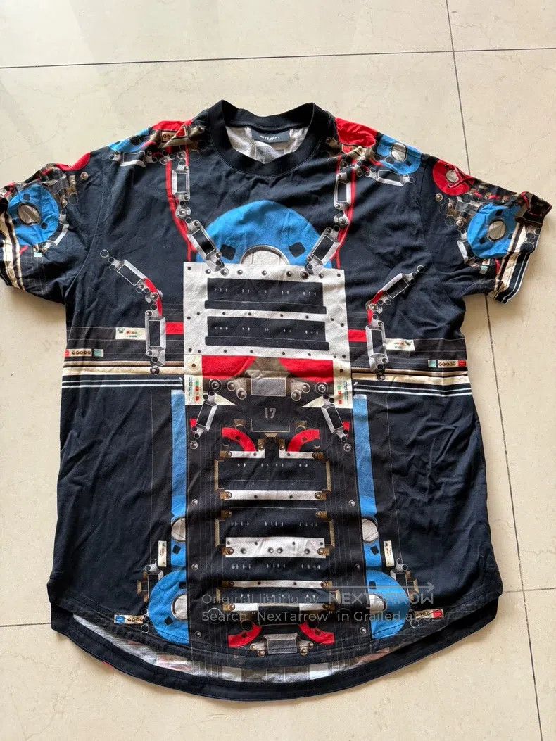 Givenchy Givenchy short sleeves Size US XS / EU 42 / 0 - 1 Thumbnail