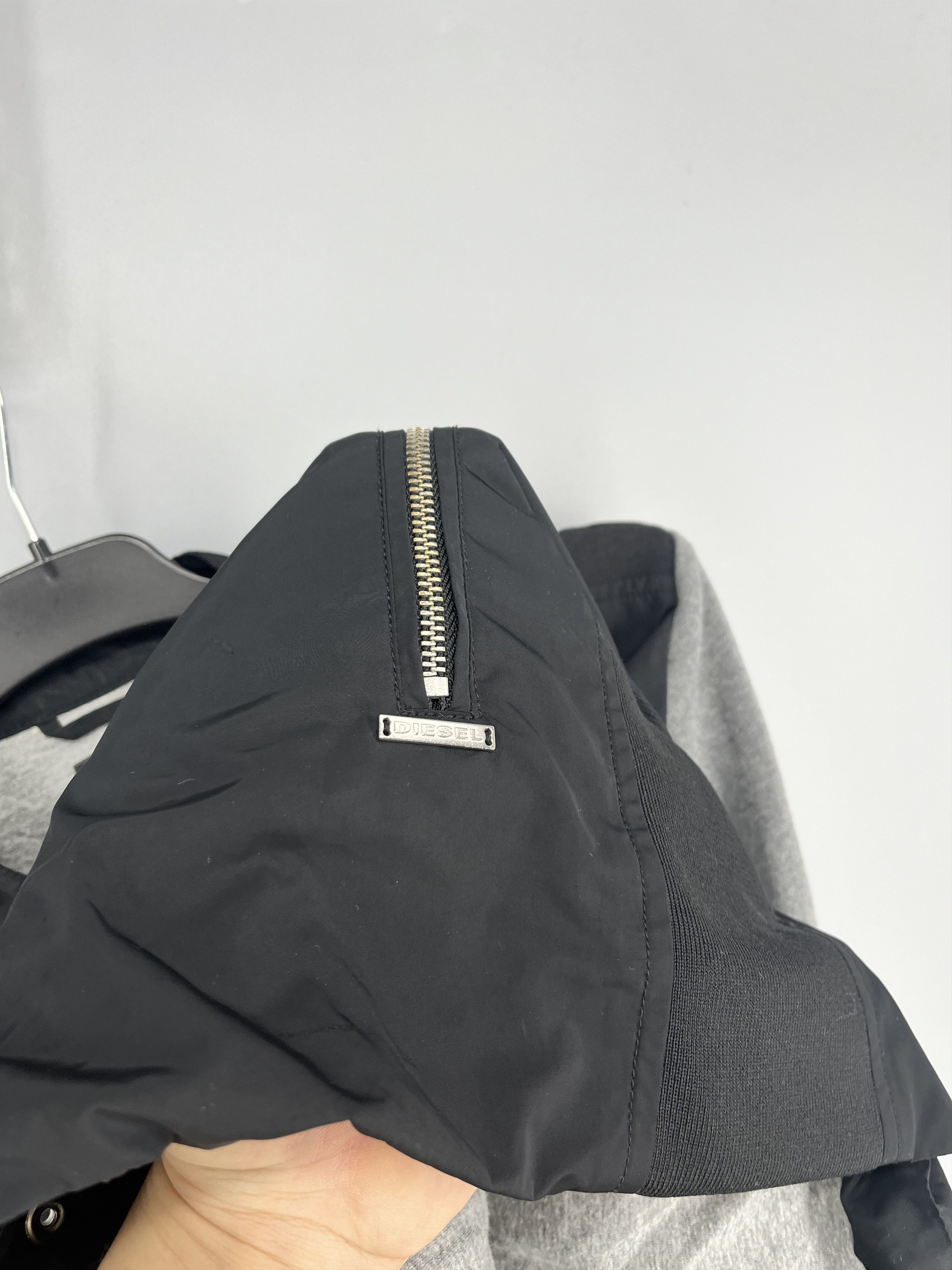 Diesel Vintage Diesel Nylon Bomber Jacket Diesel Light Jacket Size US M / EU 48-50 / 2 - 9 Thumbnail