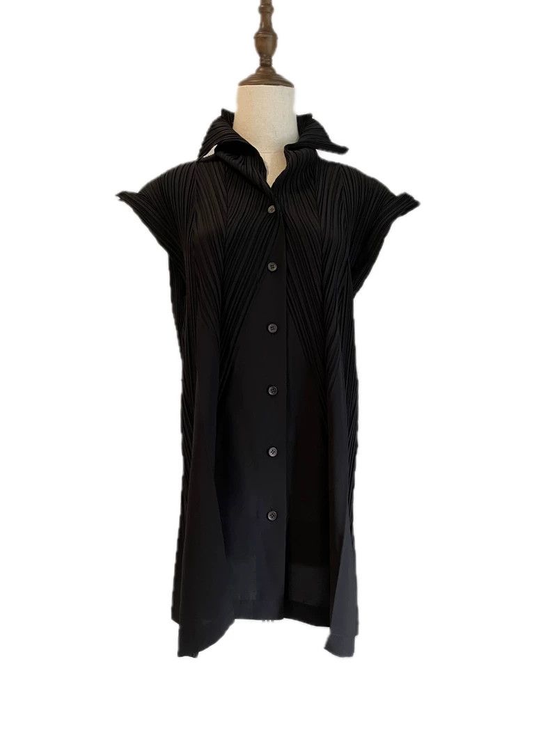 Issey Miyake Issey Miyake size:3 Black pleated cardigan Size S / US 4 / IT 40 - 4 Thumbnail