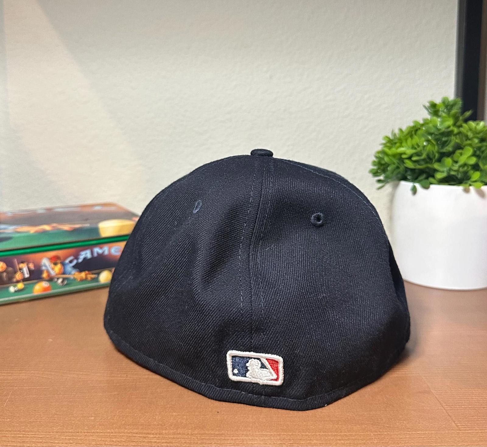 Other Atlanta Braves Fitted Hat Size ONE SIZE - 3 Thumbnail