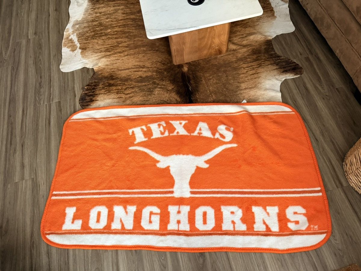 Other Vintage University of Texas Baby Mink blanket Size ONE SIZE - 1 Thumbnail