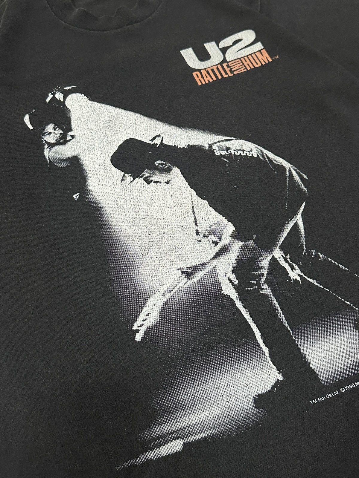 Vintage Vintage 1998 U2 Rattle And Hum Faded Black Band Tee S/M Size US M / EU 48-50 / 2 - 5 Thumbnail