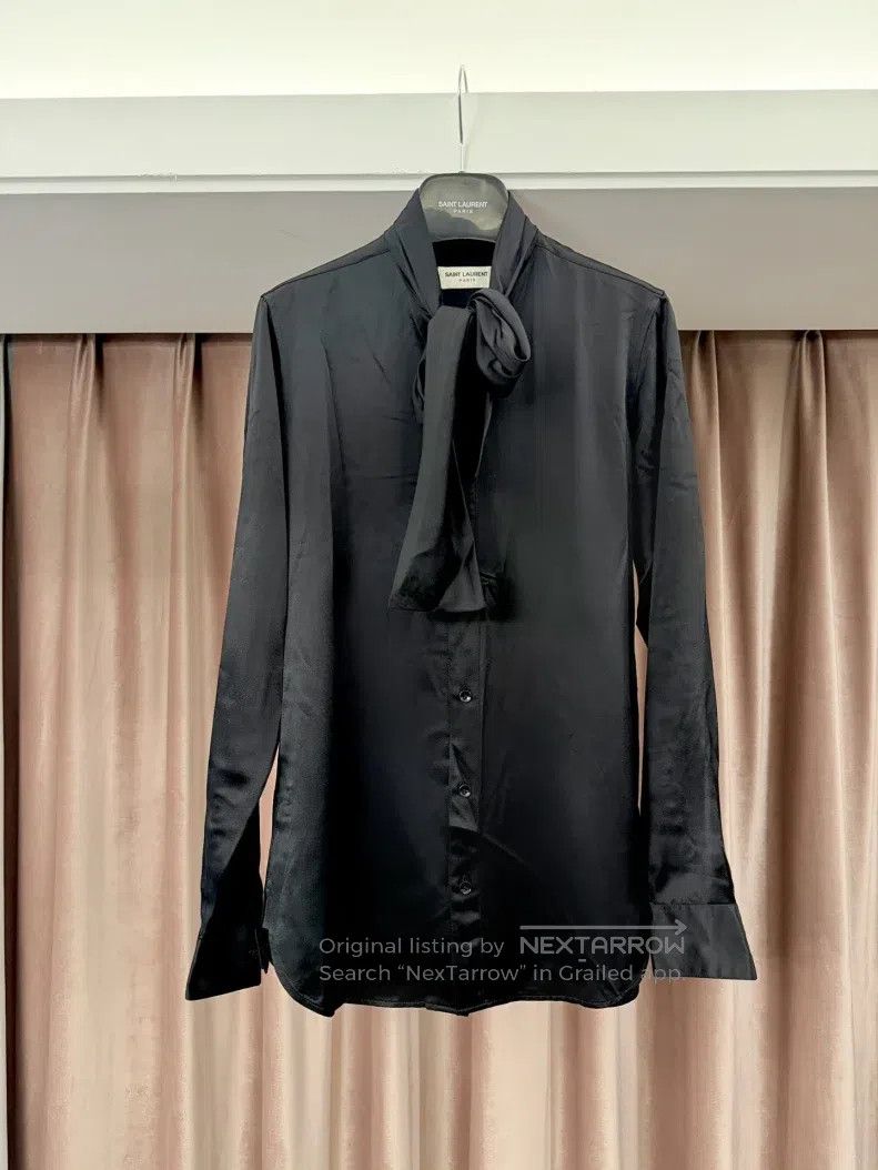 Saint Laurent Paris Saint Laurent Paris size 37 Silk Real Silk Bowtie Shirt Size US M / EU 48-50 / 2 - 2 Thumbnail