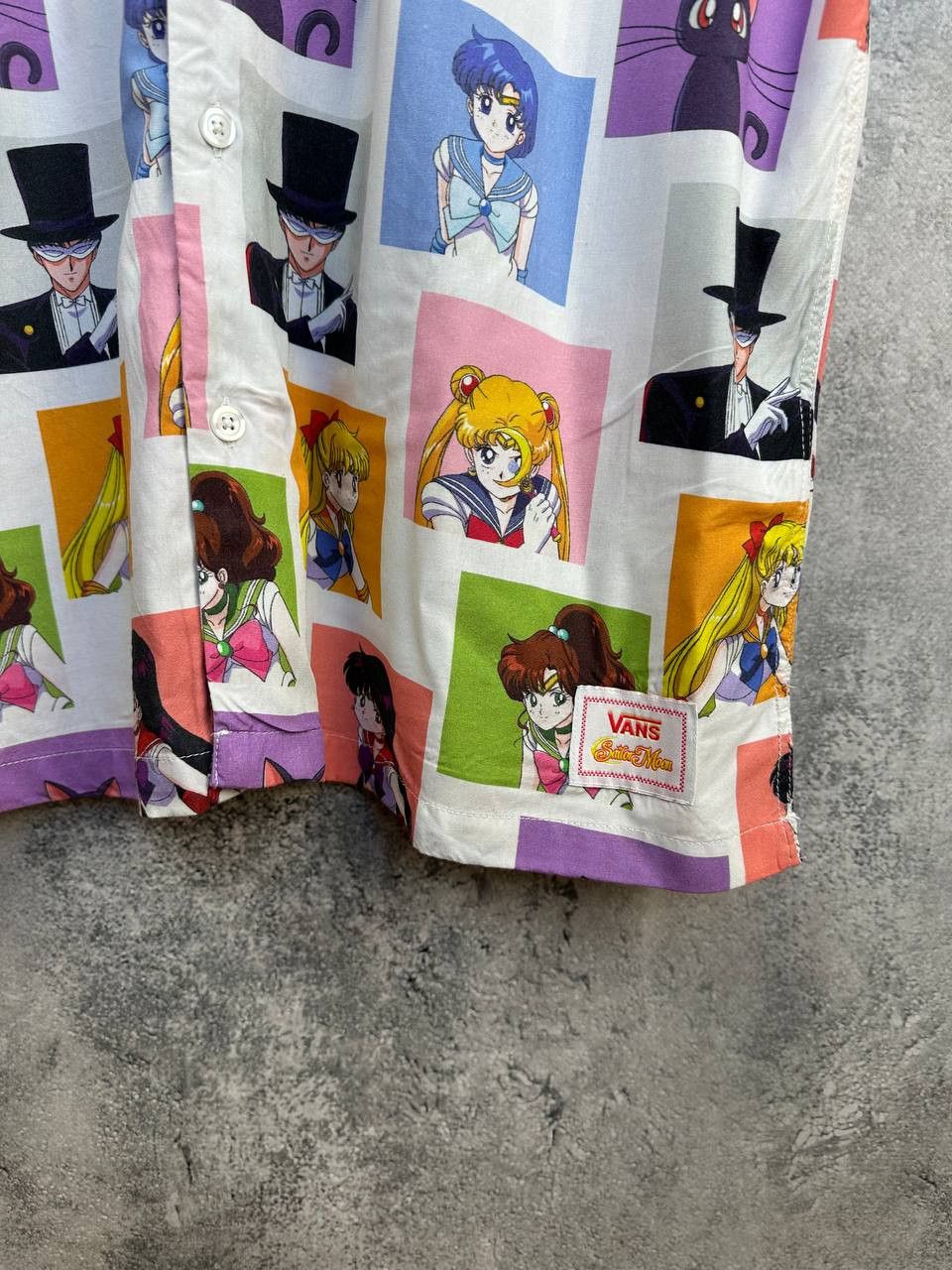 Vans Vans x Sailor Moon Shirt Button Up Anime Print Limited Size US M / EU 48-50 / 2 - 7 Thumbnail