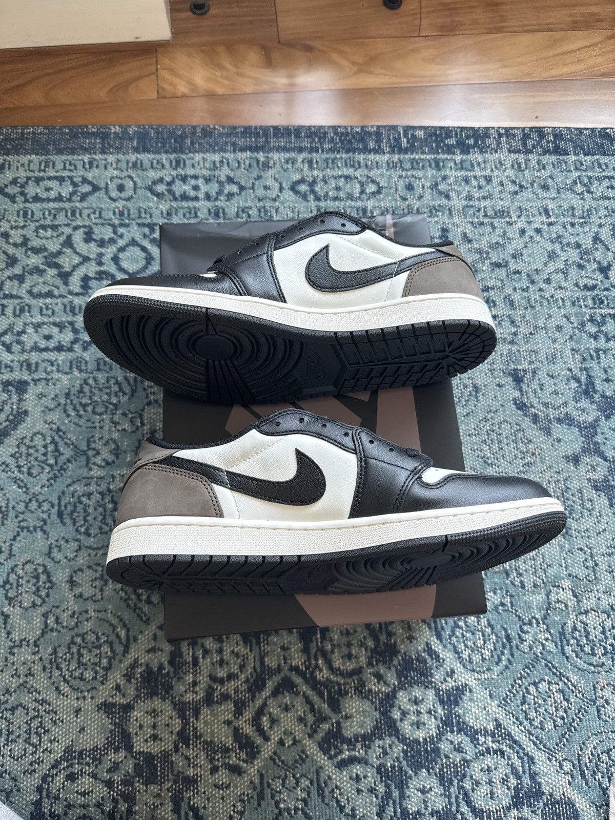 Jordan Brand Jordan 1 Retro low Mocha size 11 Size US 11 / EU 44 - 6 Thumbnail