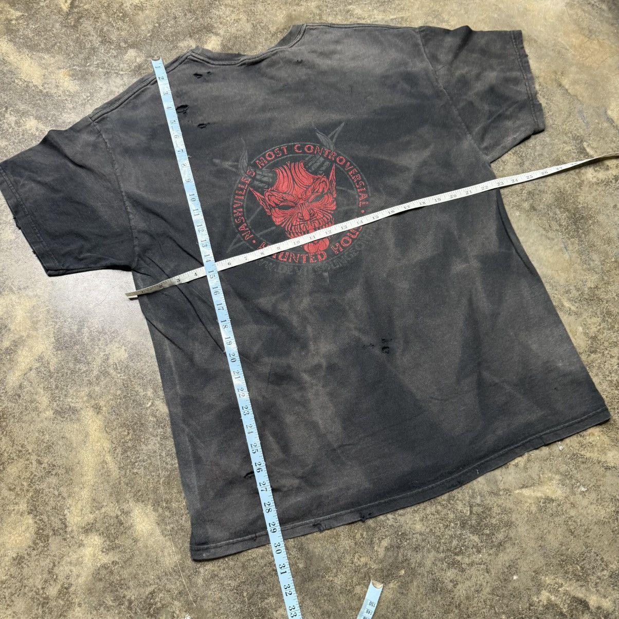 Vintage vintage devil pentagram dungeon baggy thrashed faded tshirt Size US XL / EU 56 / 4 - 11 Thumbnail