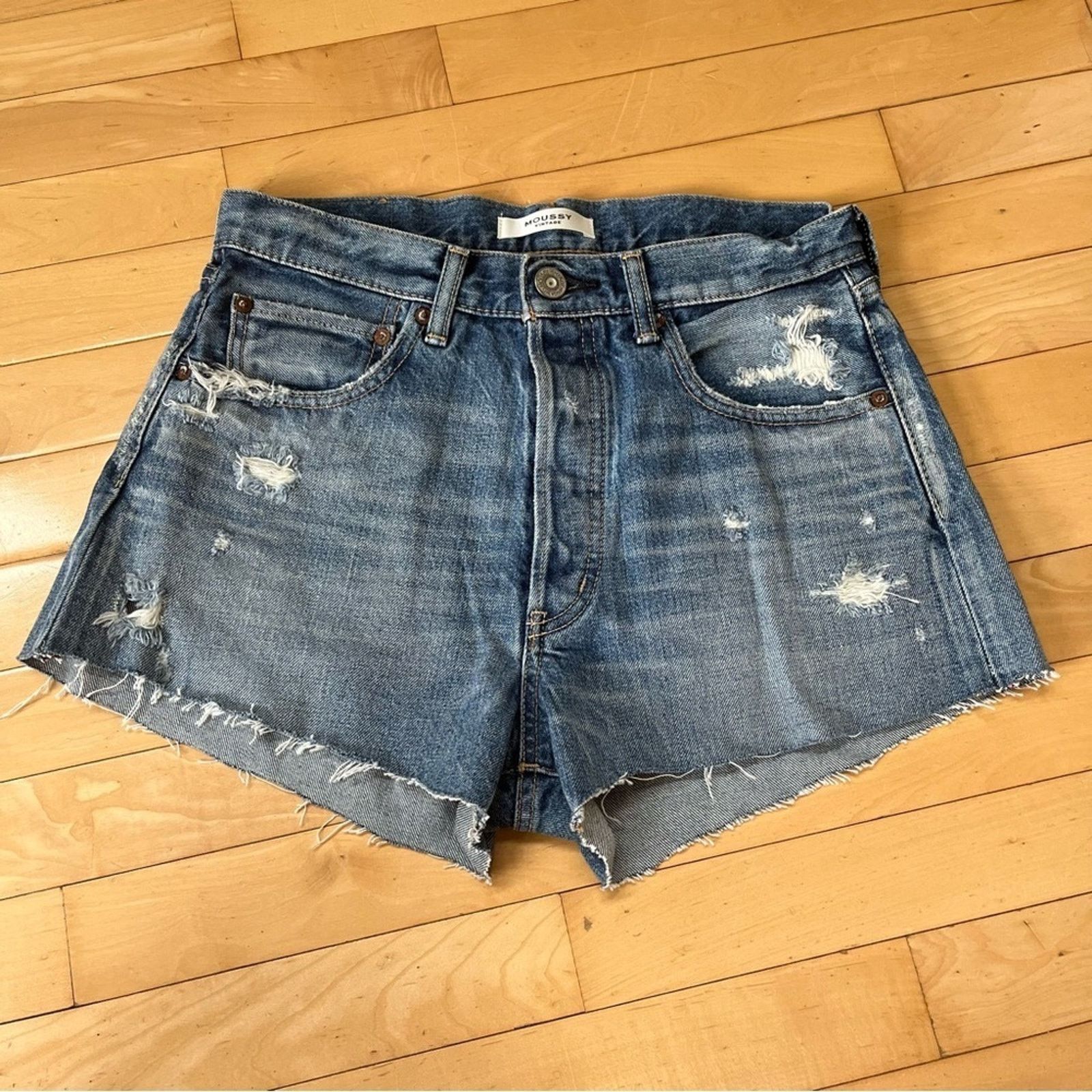 MOUSSY Moussy Vintage Cut Off Shorts sz 26 Distressed Button Fly Size 26" / US 2 / IT 38 - 1 Thumbnail