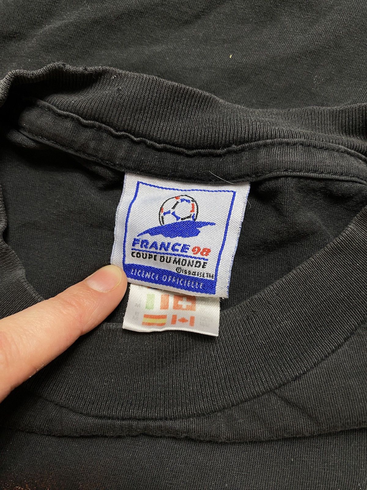 Adidas × Vintage France 98 FIFA black tee vintage 90s football soccer jersey Size US M / EU 48-50 / 2 - 5 Thumbnail