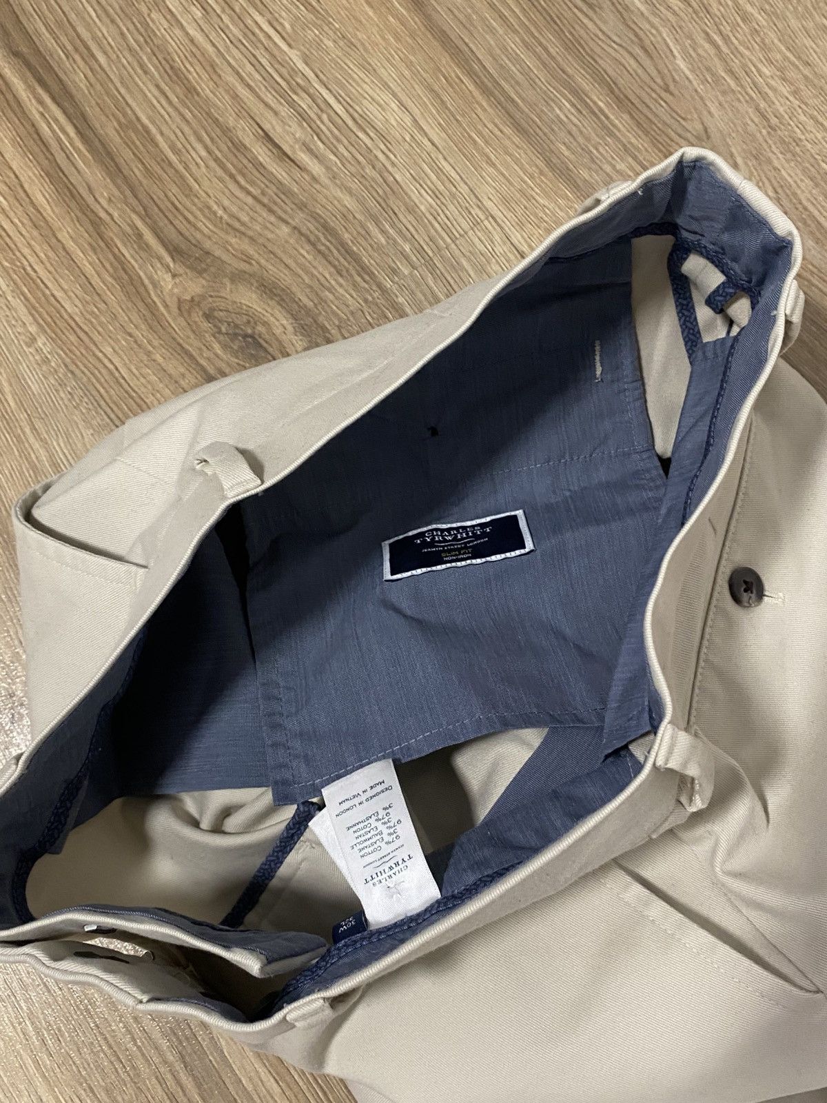 Charles Tyrwhitt Charles Tyrwhitt Beige Slim Fit Chinos Pants Size: 30 Size US 30 / EU 46 - 3 Thumbnail