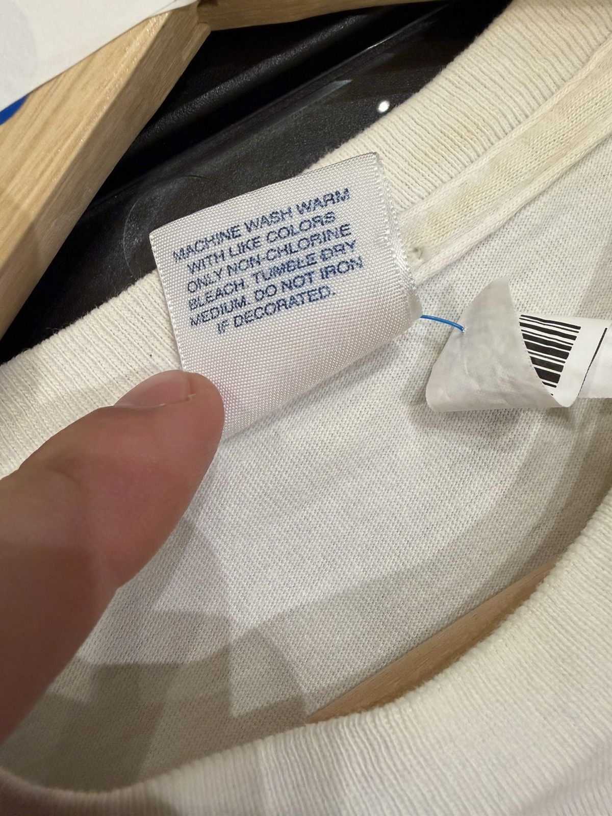Supreme Supreme Don P. Tee Size US L / EU 52-54 / 3 - 4 Thumbnail