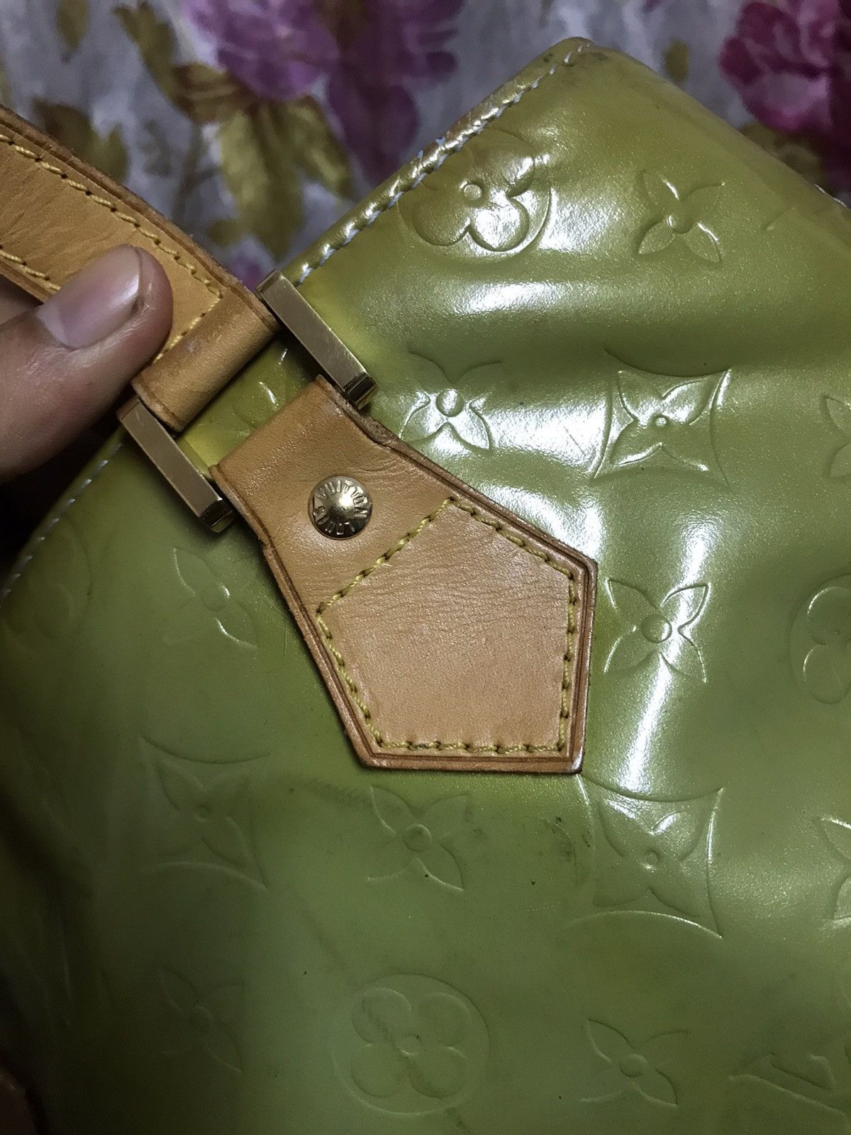 Louis Vuitton Authentic Louis Vuitton Vernis Size ONE SIZE - 7 Thumbnail