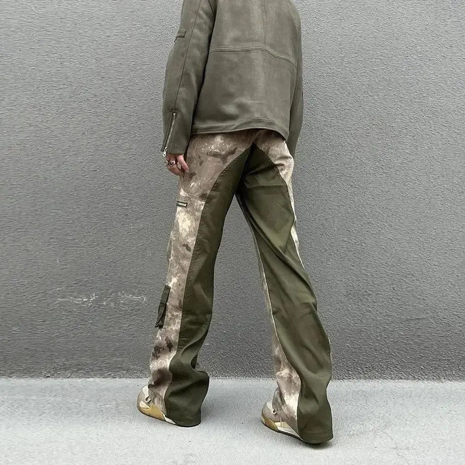 Japanese Brand Vintage patchwork camouflage multi-pocket cargo trousers Size US 32 / EU 48 - 2 Thumbnail