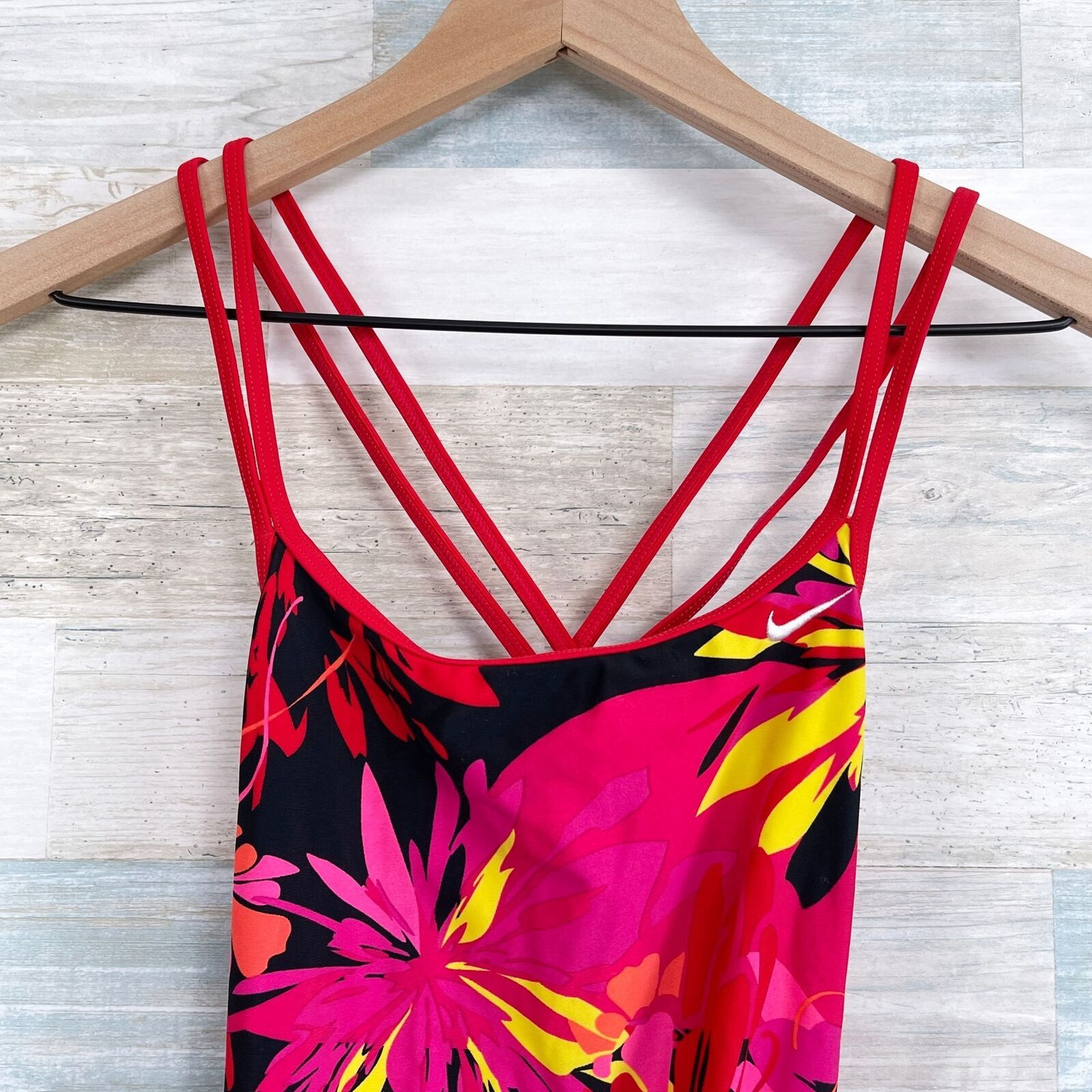 Nike Nike Strappy Open Back One Piece Swimsuit Red Womens 6 Size M / US 6-8 / IT 42-44 - 2 Thumbnail