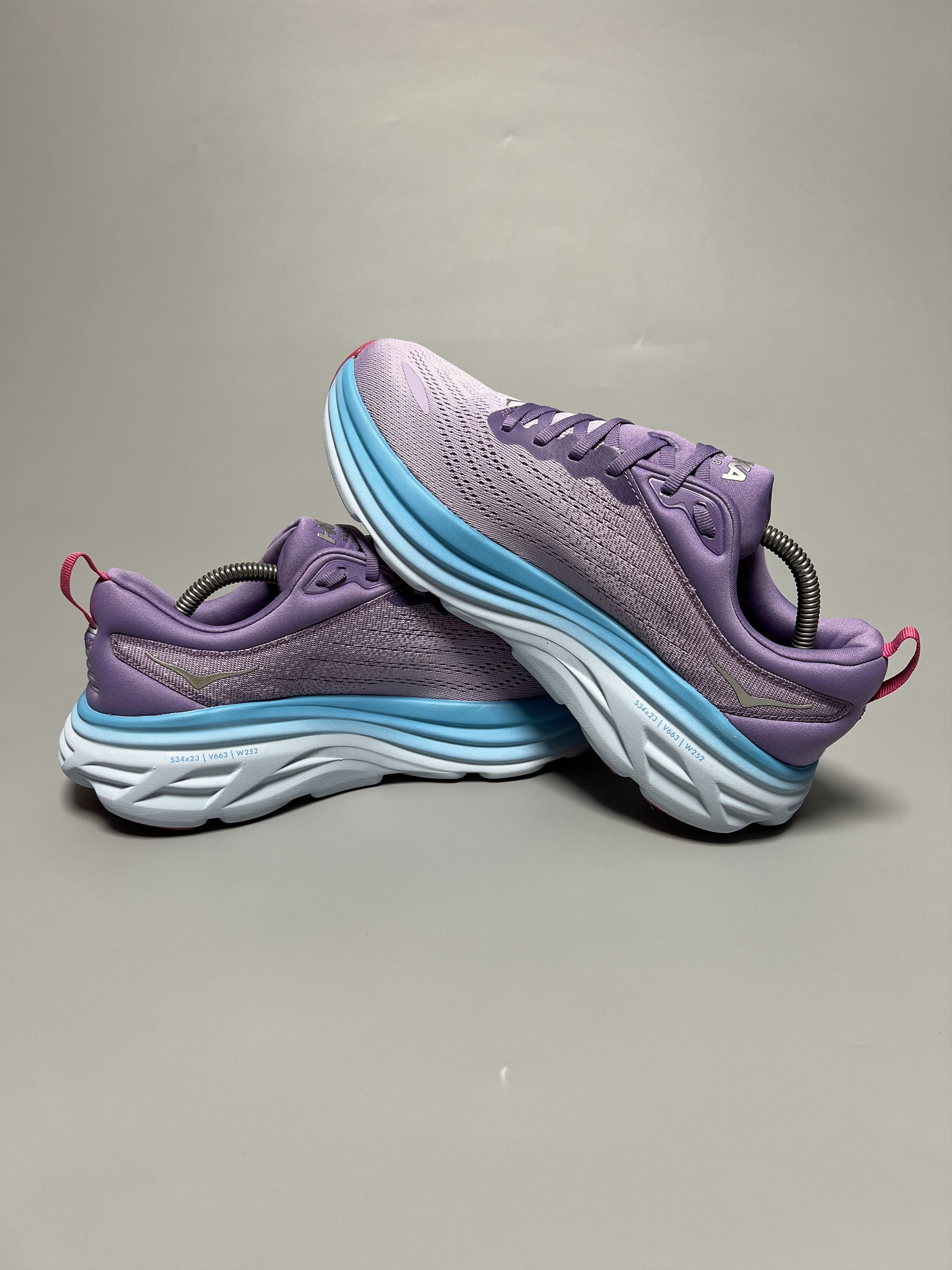 Hoka 9.5B Hoka One One Bondi 8 Running Shoes Walking Gym Size US 9.5 / IT 39.5 - 5 Thumbnail