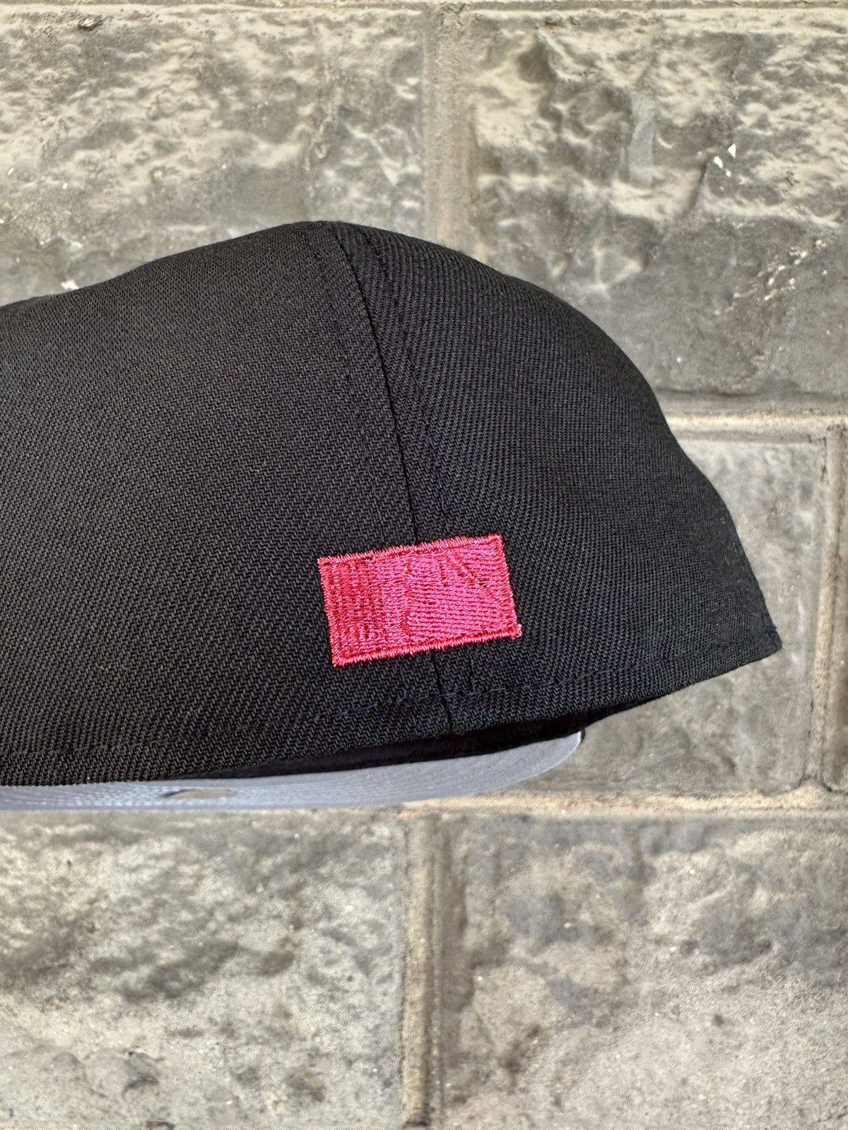 MLB × New Era × Supreme 7 1/8 CLEVELAND INDIANS JACOBS FIELD 1994 NEW ERA FITTED CAP Size ONE SIZE - 4 Thumbnail
