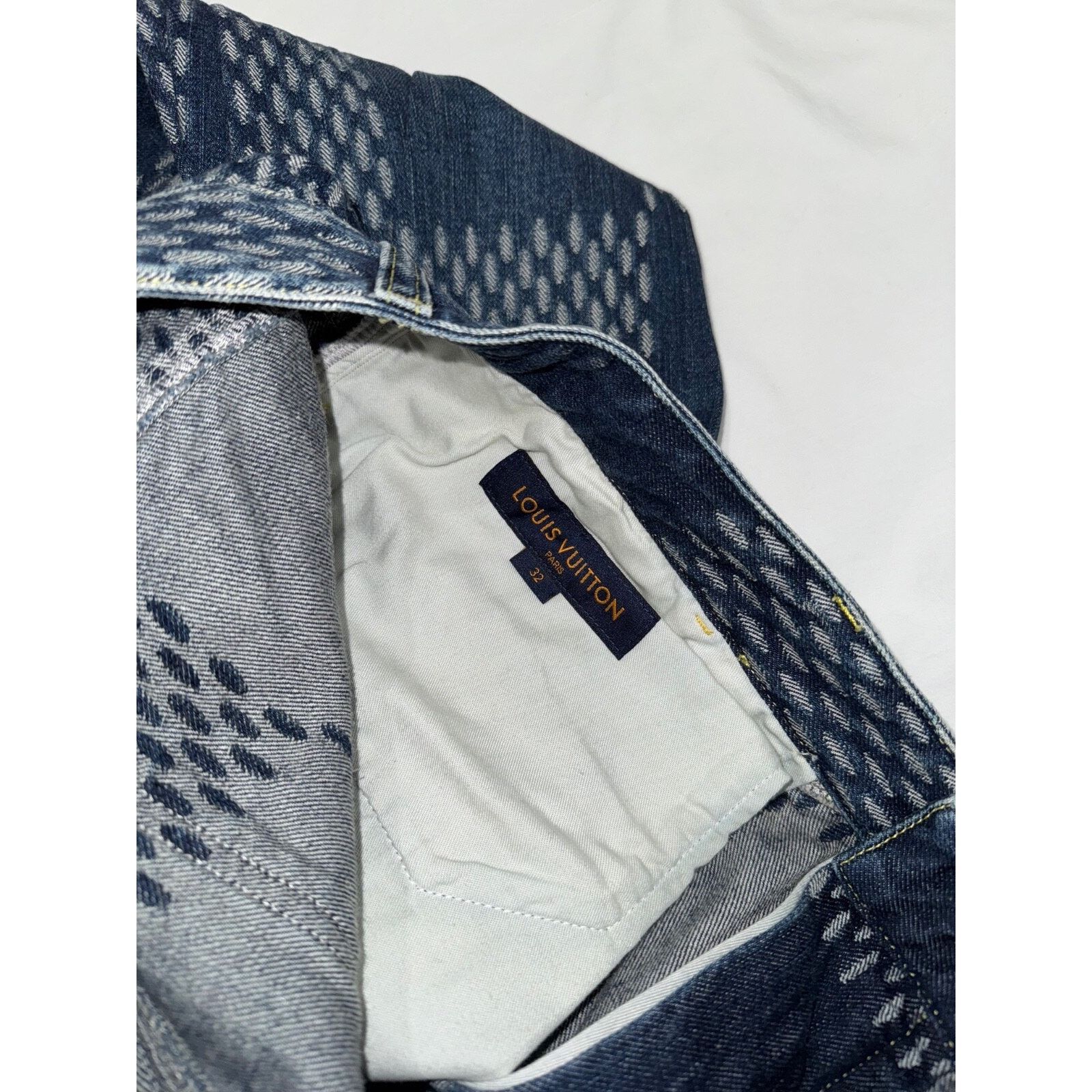 Louis Vuitton Louis Vuitton x Nigo Giant Damier Waves Monogram Logo Blue Size US 32 / EU 48 - 15 Thumbnail