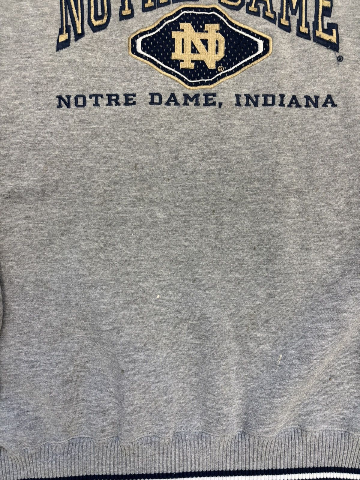 Vintage Vintage 90’s Lee Notre Dame Sweatshirt Size US XL / EU 56 / 4 - 5 Thumbnail