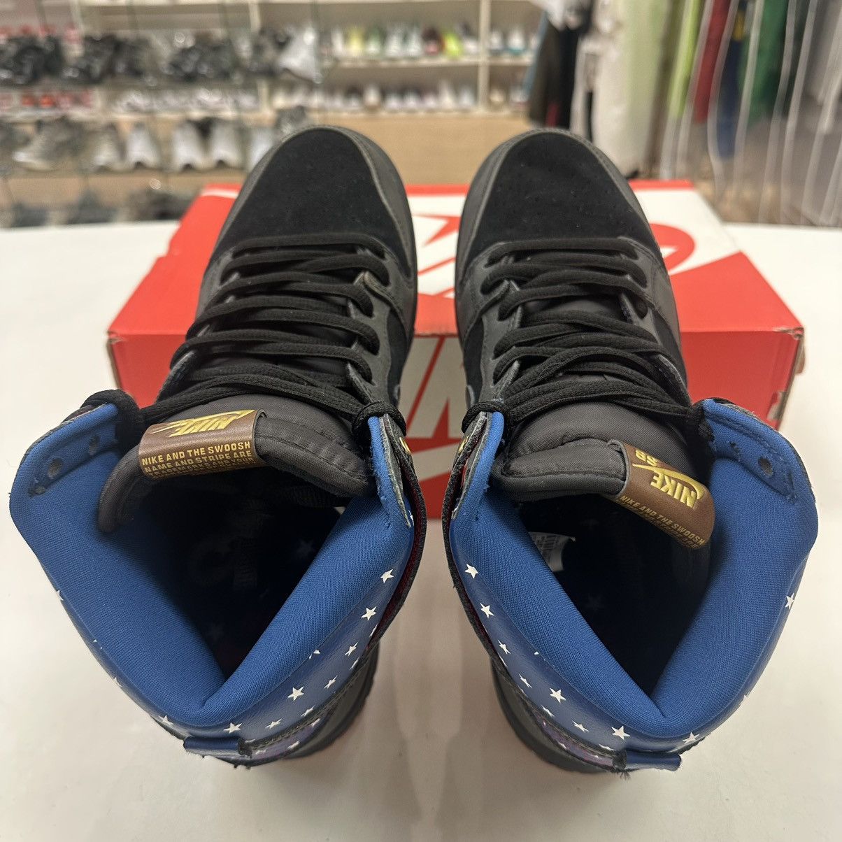 Nike Size 10.5 - Nike Dunk Premium SB High Stars Size US 10.5 / EU 43-44 - 3 Thumbnail