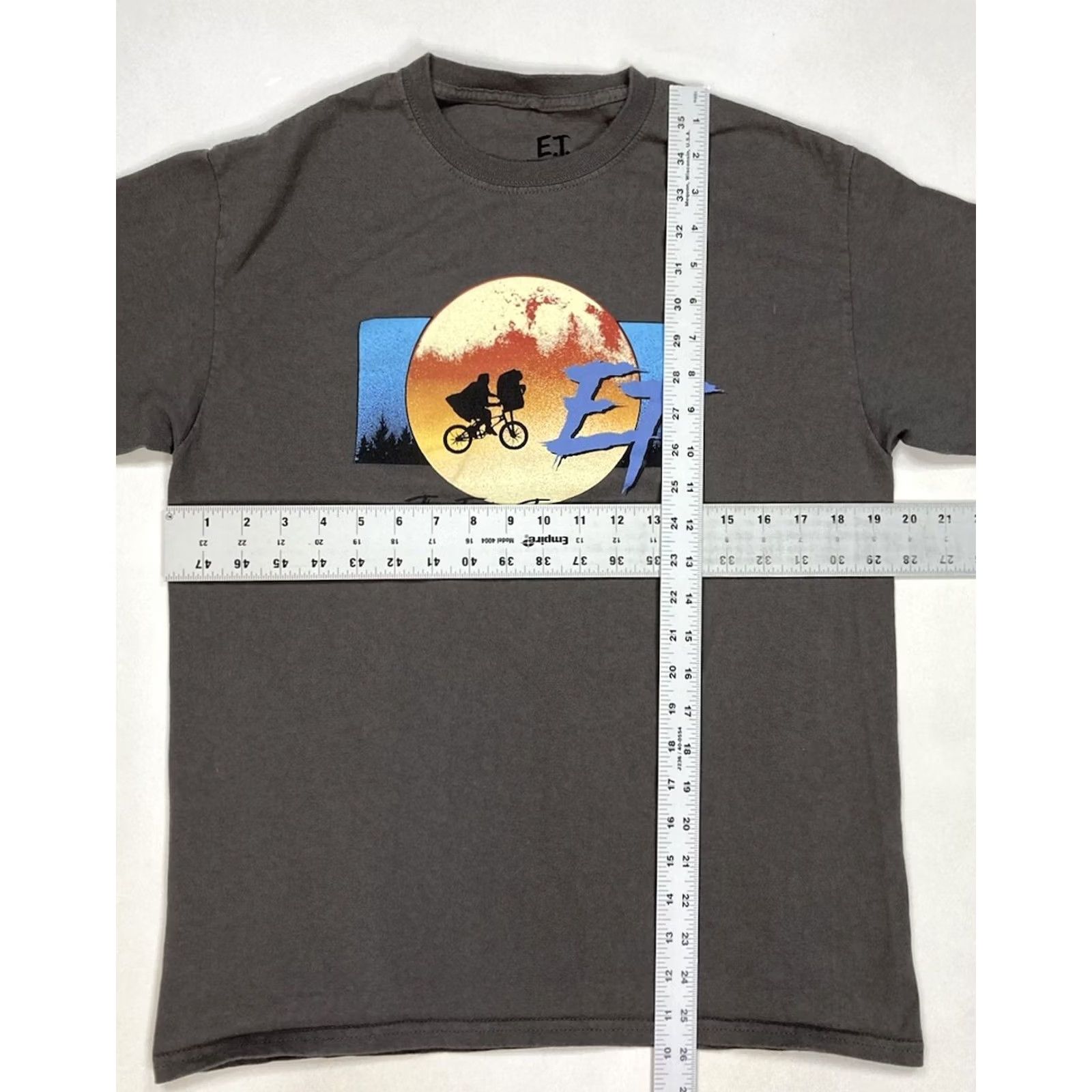 Vintage VINTAGE E.T. The Extra-Terrestrial Movie Tour 1982 Graphic T-shirt Women Medium Gray Size M / US 6-8 / IT 42-44 - 5 Thumbnail