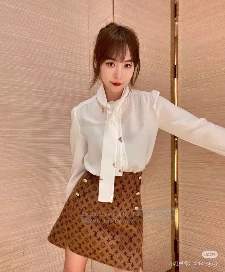 Louis Vuitton Louis Vuitton Old-print woolen skirt Size 33" - 9 Thumbnail