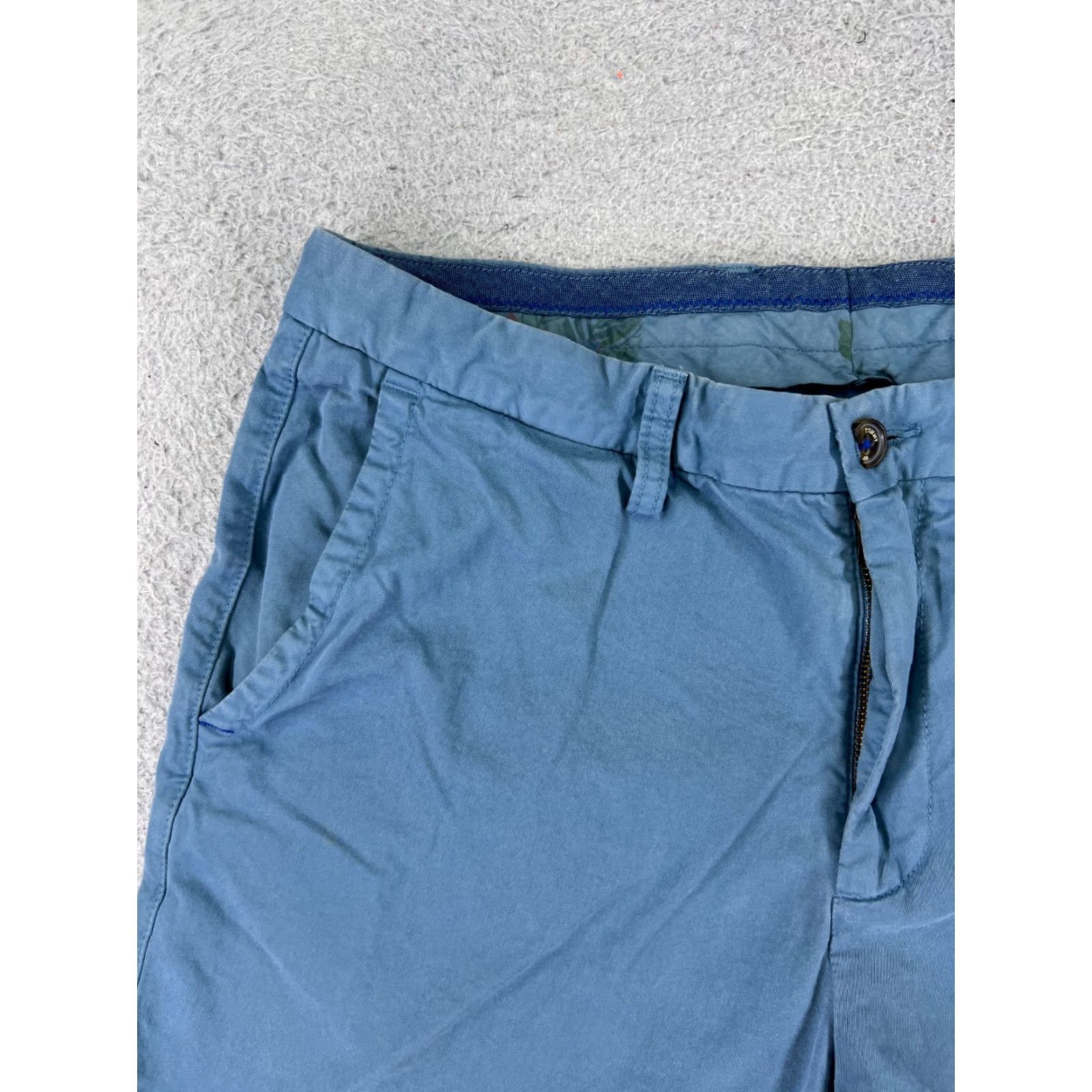 Tommy Bahama Tommy Bahama Shorts Men 33 Blue Pima Cotton Modal Blend Twill Beach Vacation Size US 33 - 4 Thumbnail