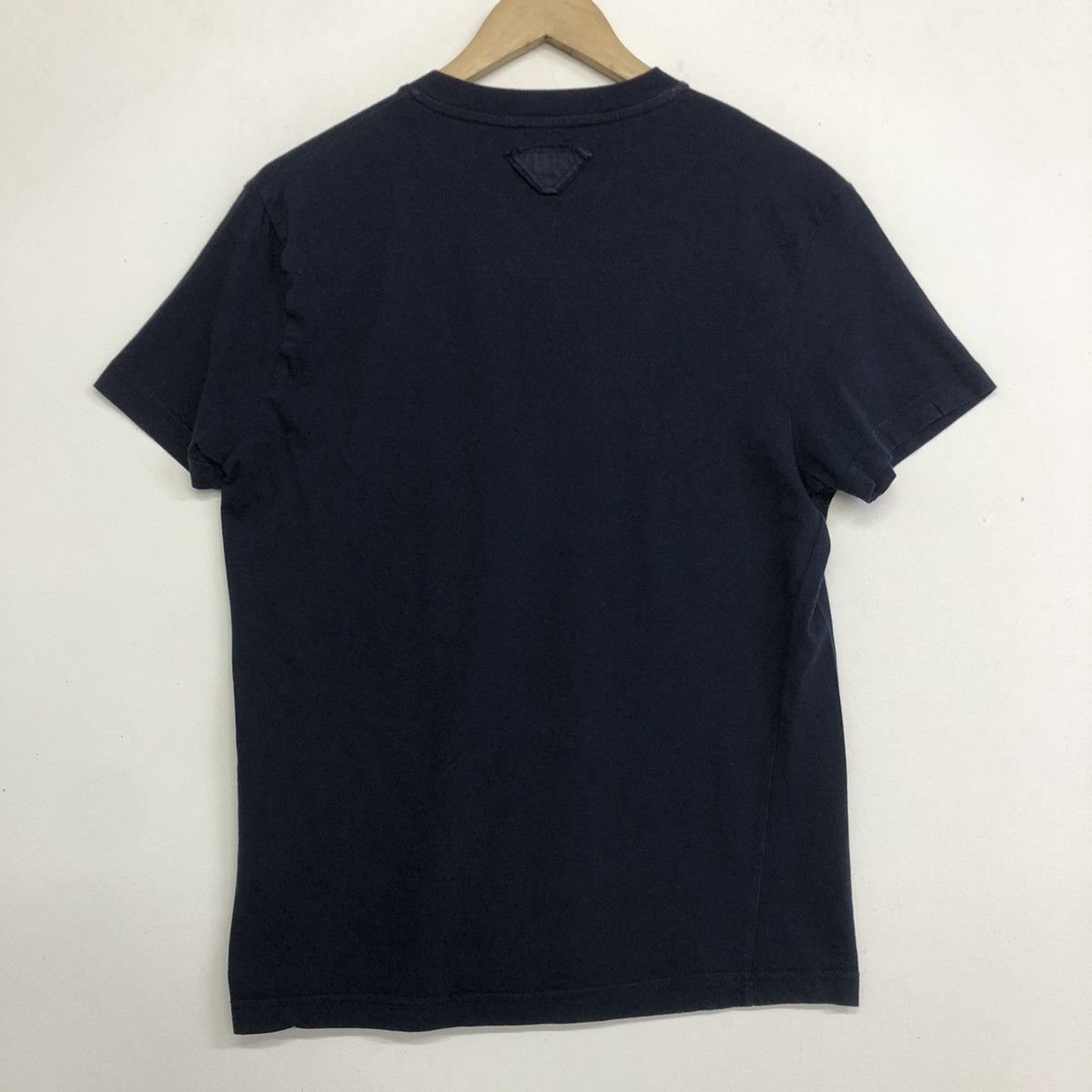 Prada Prada V Neck Plain T-shirt Size US S / EU 44-46 / 1 - 10 Thumbnail