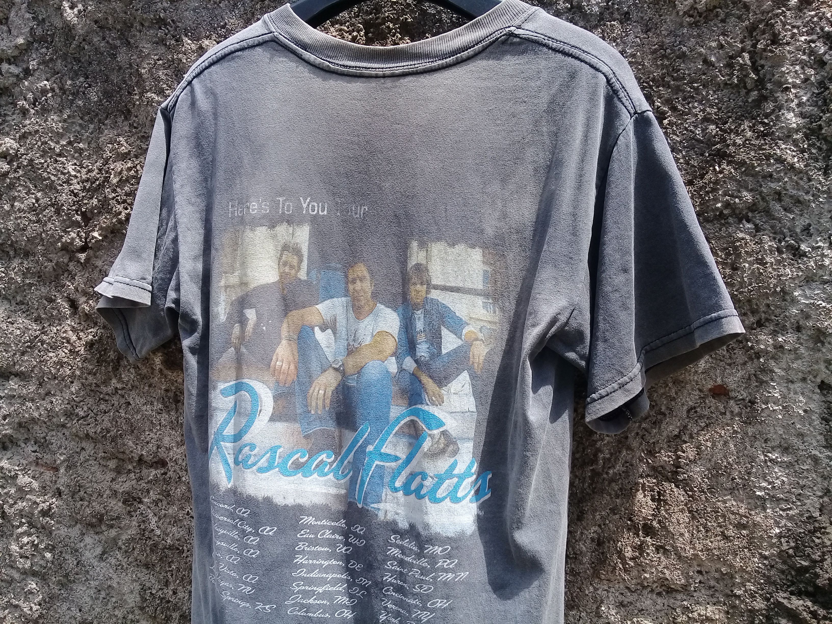 Band Tees Distressed Y2K Rascal Flatts Tour T-Shirt Grunge Size US S / EU 44-46 / 1 - 6 Thumbnail