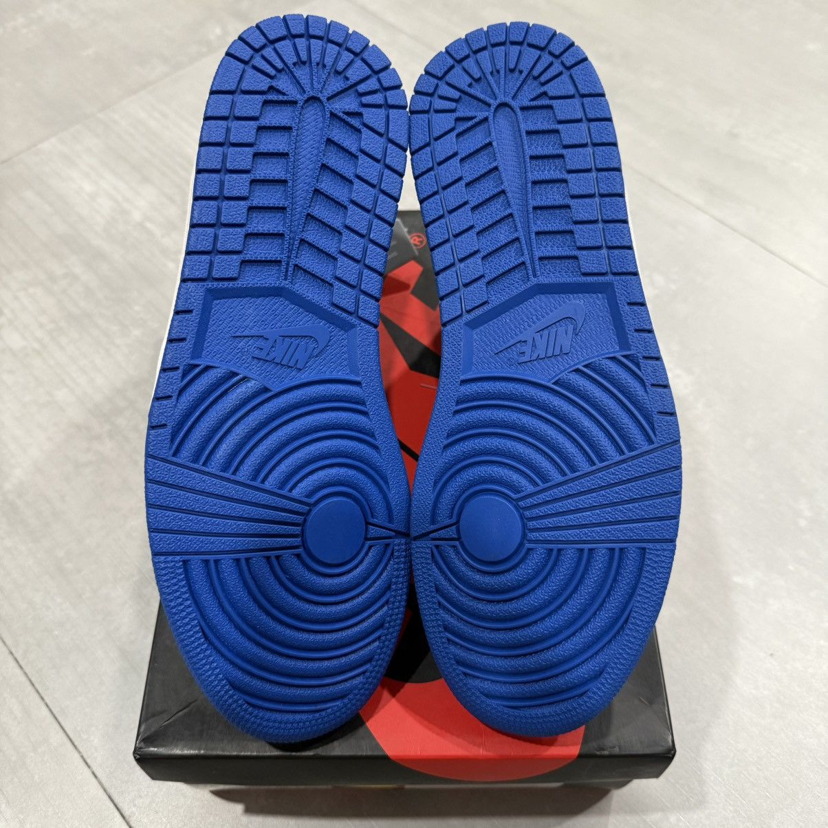 Jordan Brand × Nike Air Jordan 1 Retro Fragment Design size 9 Brand New Ship Now Size US 9 / EU 42 - 6 Thumbnail