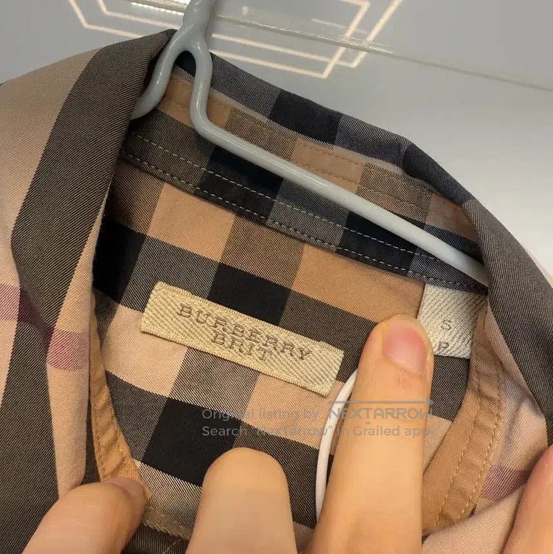 Burberry Burberry Short Sleeve Cotton Shirt in Khaki. Size US S / EU 44-46 / 1 - 4 Thumbnail