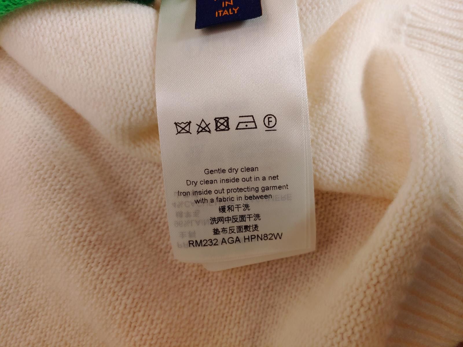 Louis Vuitton Louis Vuitton Portrait Intarsia Crewneck in White Size US XL / EU 56 / 4 - 5 Thumbnail