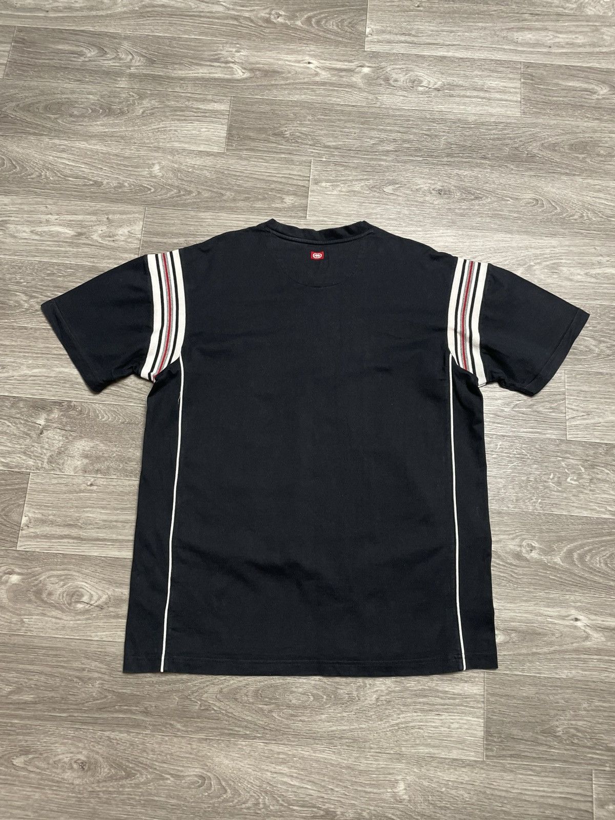 Ecko Unltd. Vintage Ecko Unltd Big Embroidered Logo Rap T-Shirt Size US L / EU 52-54 / 3 - 11 Thumbnail