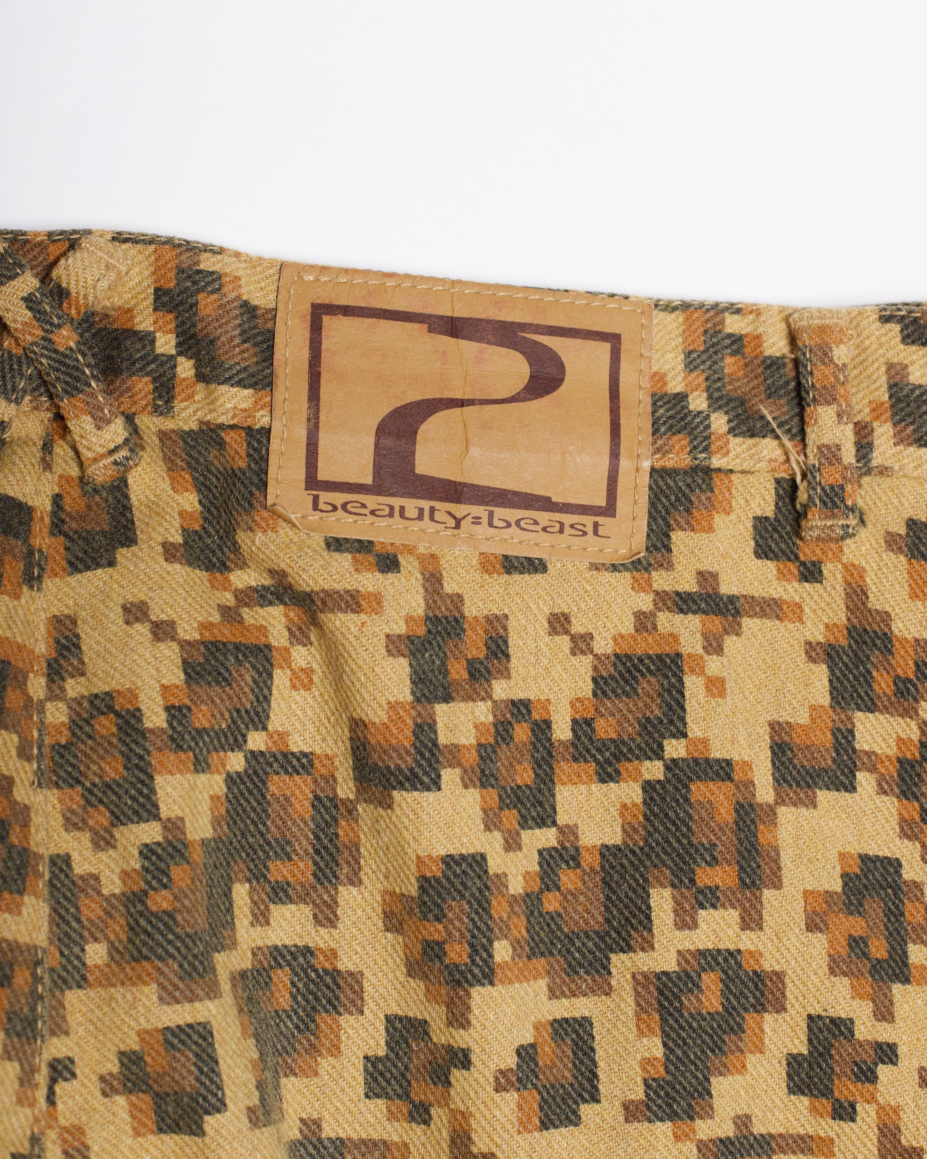Beauty Beast 2beauty:beast Dark Knight Digital Camo Shorts Size US 31 - 5 Thumbnail