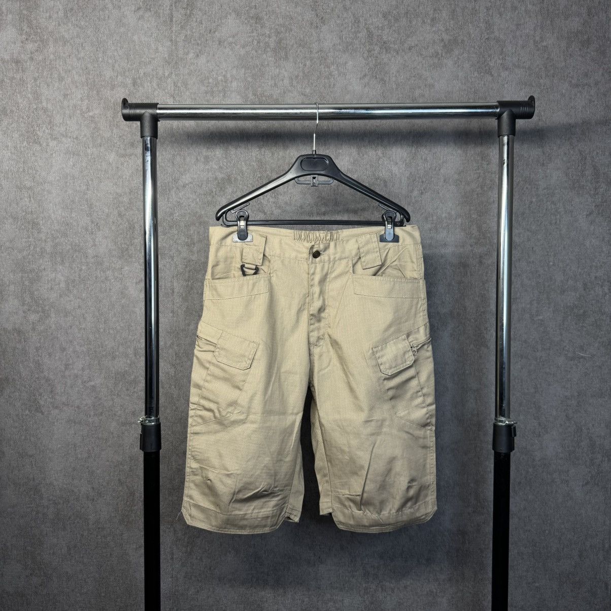 Japanese Brand Cargo shorts multi pocket Japanese style military Size US 32 / EU 48 - 2 Thumbnail