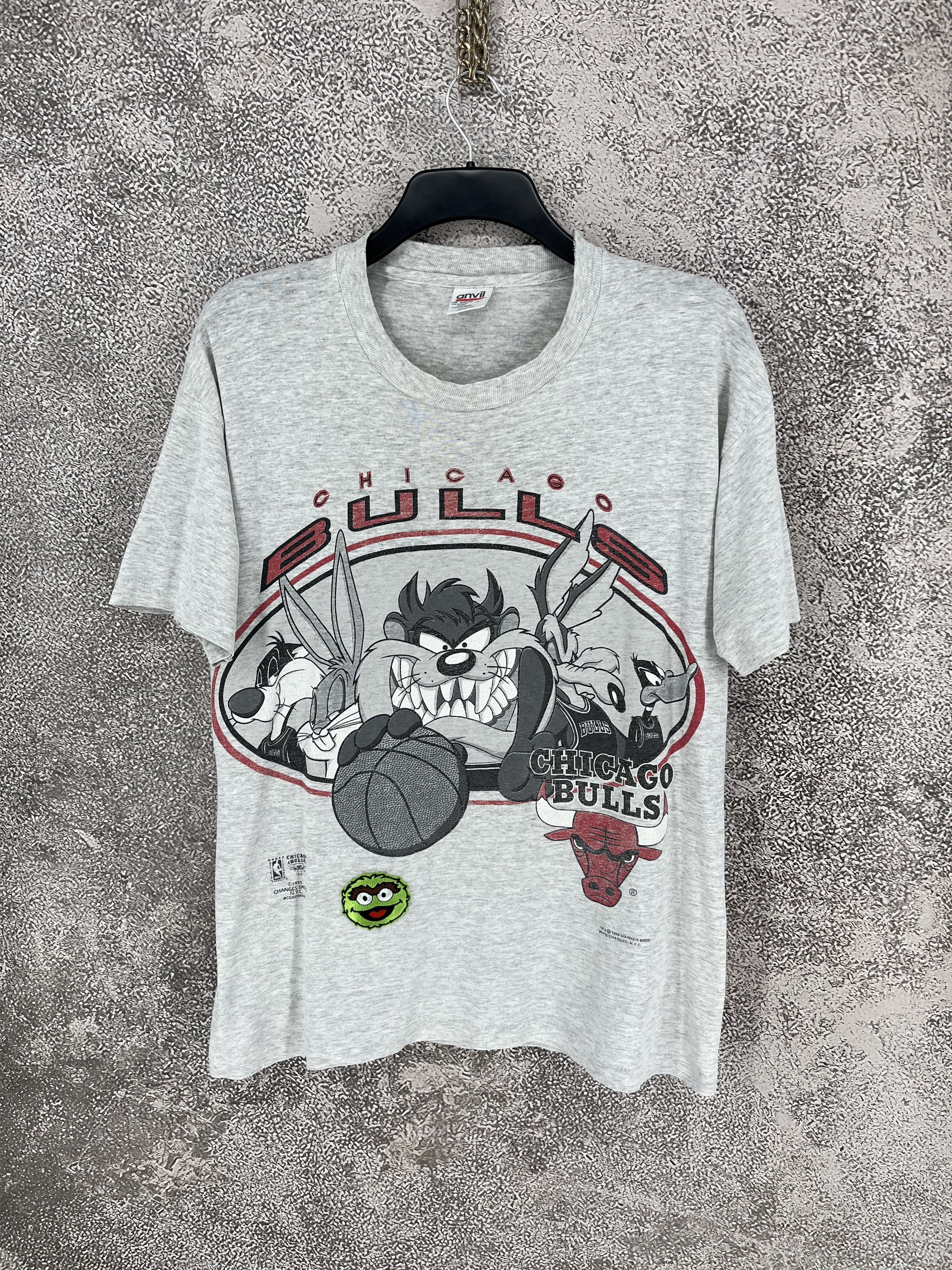 Warner Bros Vintage Looney Tunes Chicago Bull Grey Shirt 90S MADE IN USA Size US L / EU 52-54 / 3 - 1 Thumbnail