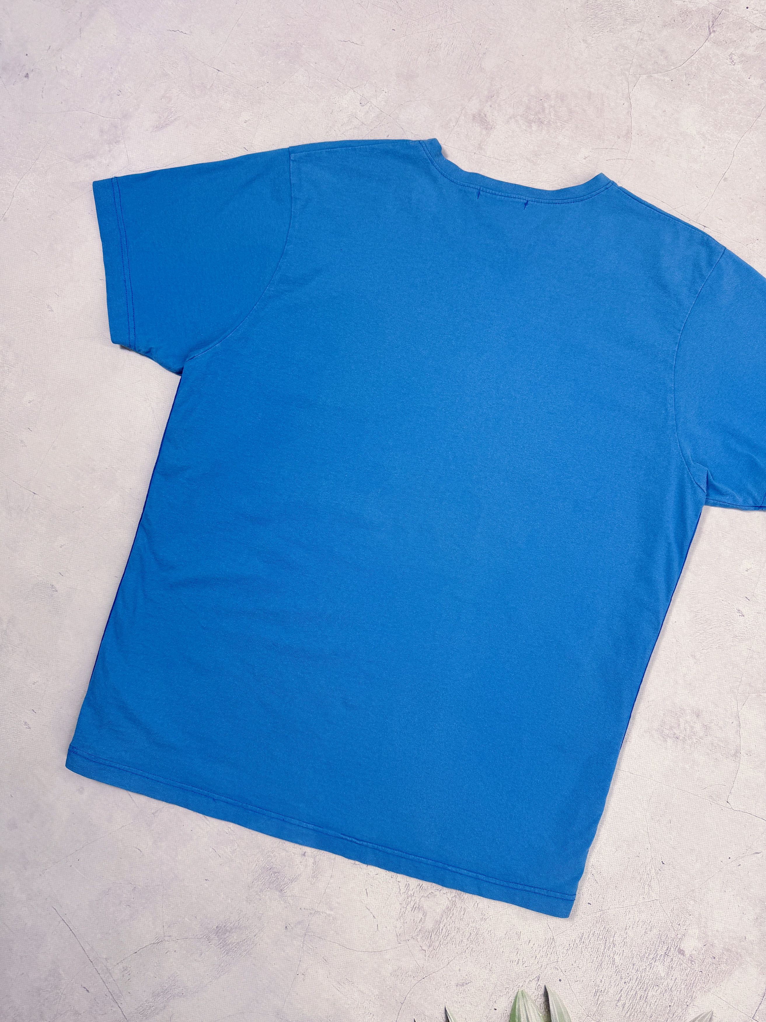 Burberry Vintage Burberry London T-Shirt Lampas Logo Blue Cotton Size US M / EU 48-50 / 2 - 11 Thumbnail