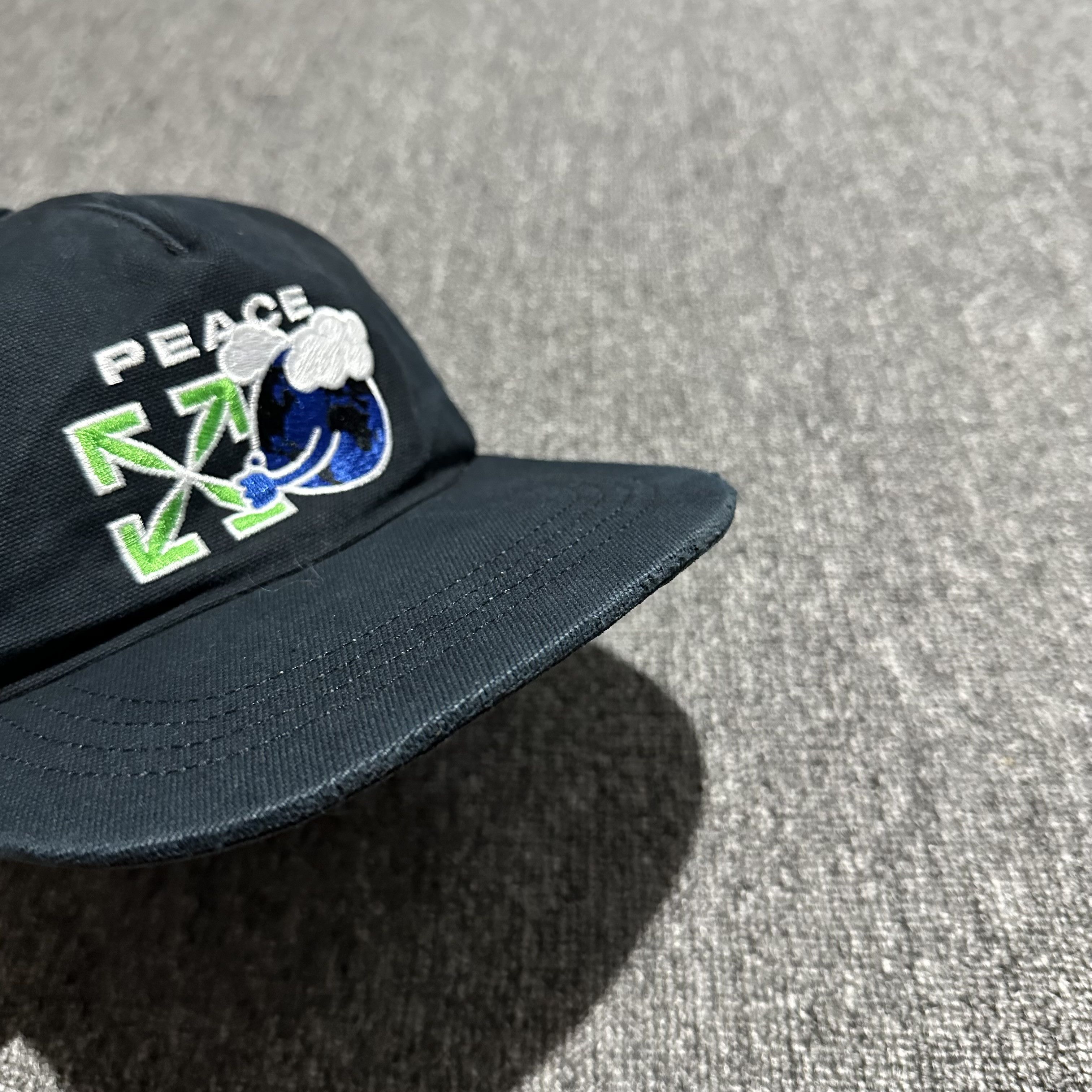 Off-White Off-White World Peace Embroidered distressed Hat Size ONE SIZE - 4 Thumbnail