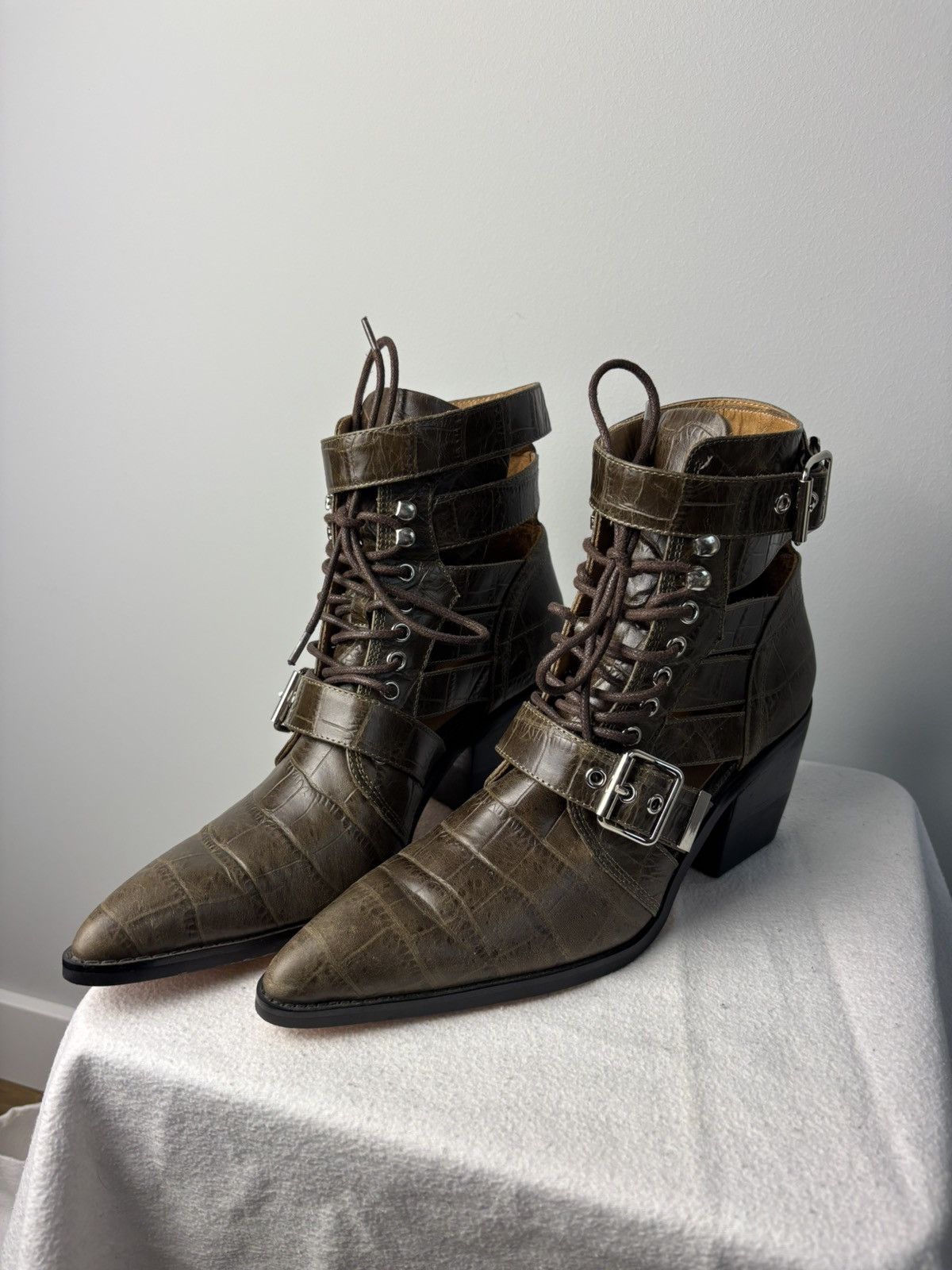 Designer Vintage Italian REAL leather belted boots Chloe style Size US 8.5 / IT 38.5 - 8 Thumbnail