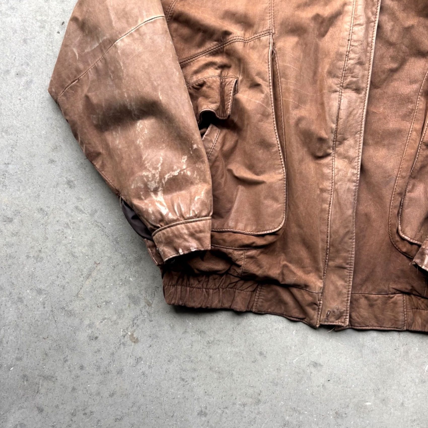 Vintage VINTAGE Comint Brown Leather Bomber Jacket Mens L Size US L / EU 52-54 / 3 - 8 Thumbnail