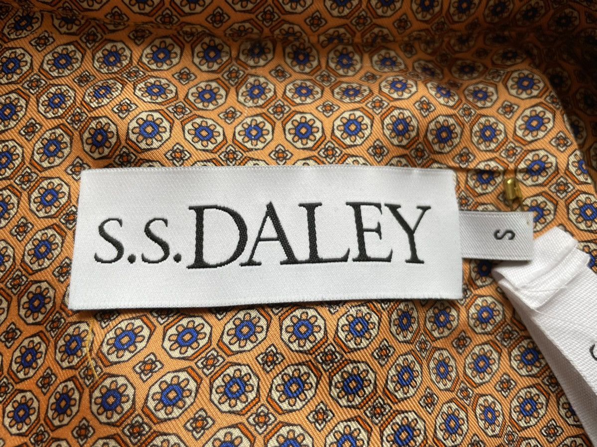 S.S.Daley AW21 Geometric print silk pyjama shirt Size US S / EU 44-46 / 1 - 6 Thumbnail