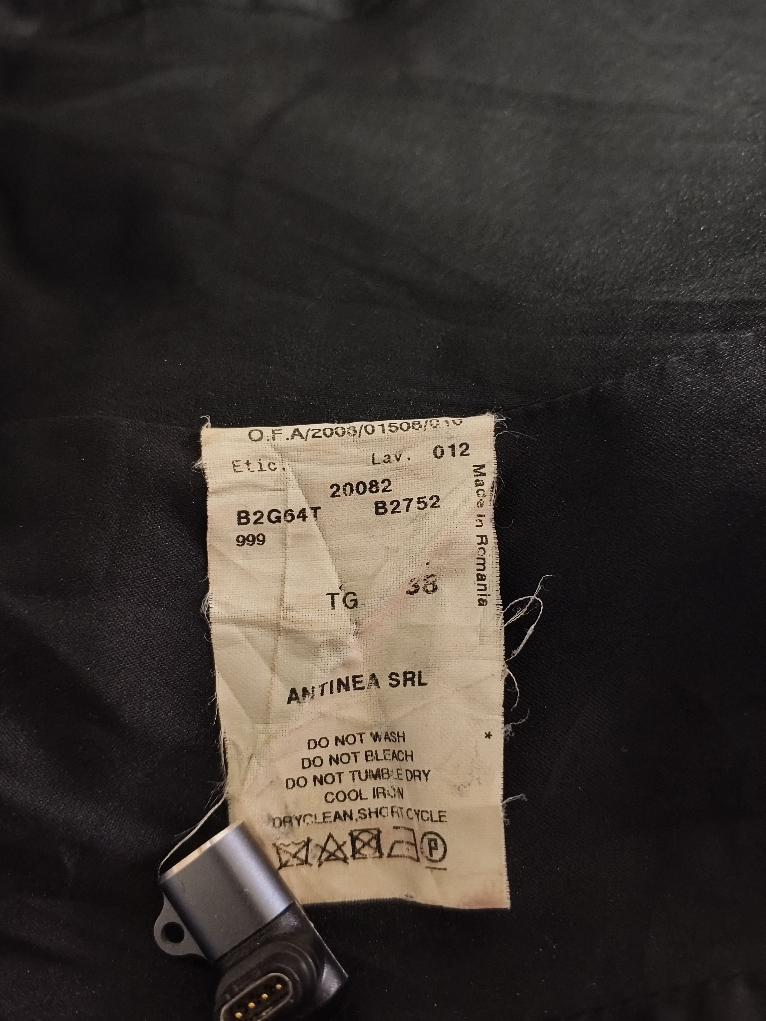Emporio Armani Emporio Armani Y2K Structured Grid Pattern Cropped Jacket Size XS / US 0-2 / IT 36-38 - 12 Thumbnail