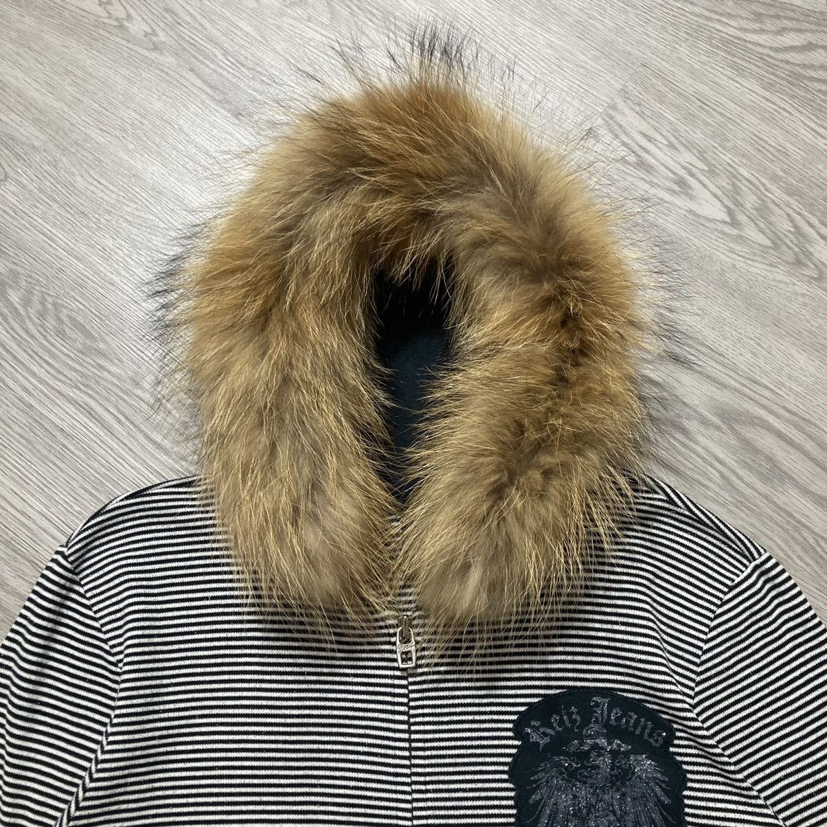 20471120 2000s Reiz Jeans Poem Striped Fur Ziphoodie Punk Lgb Style Size US M / EU 48-50 / 2 - 7 Thumbnail
