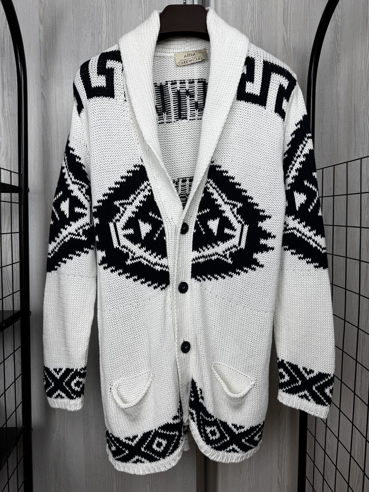 Altea Altea made for Care of Carl Aztec pattern knitted cardigan Size US L / EU 52-54 / 3 - 2 Thumbnail