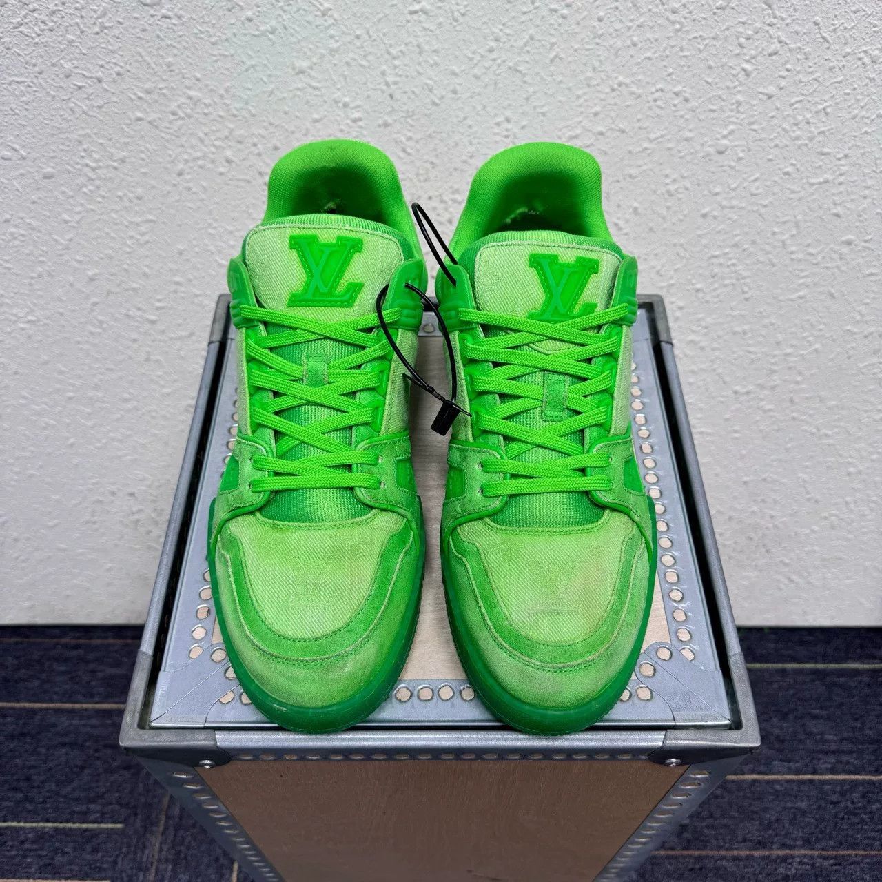 Louis Vuitton lv trainer bright green sneakers size 7 Size US 7 / EU 40 - 1 Thumbnail