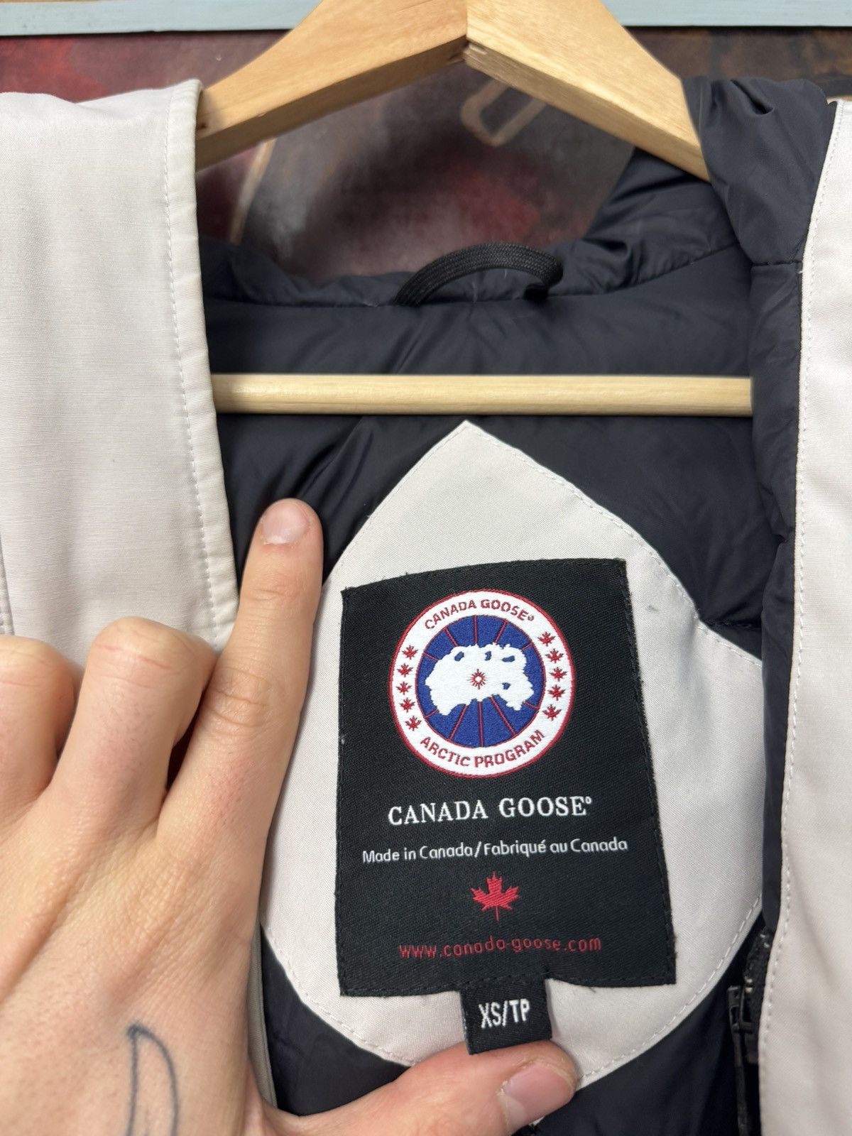 Canada Goose Canada Goose Expedition Beige Down Fur Coat Parka Jacket Size US XS / EU 42 / 0 - 6 Thumbnail